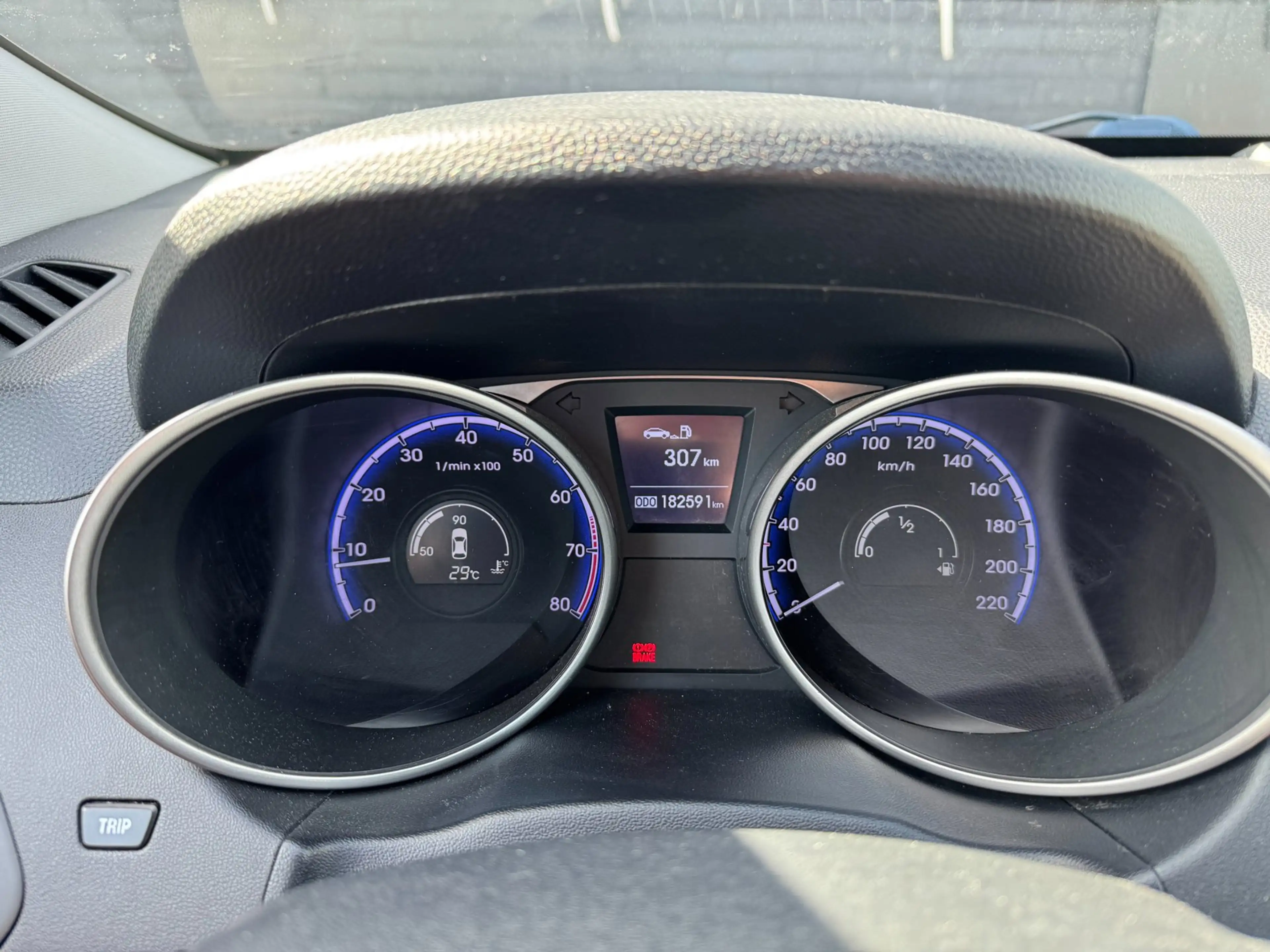 Hyundai iX35 2.0i i-Catcher **PANODAK + CAMERA + THAAK + KEYLES — photo 17