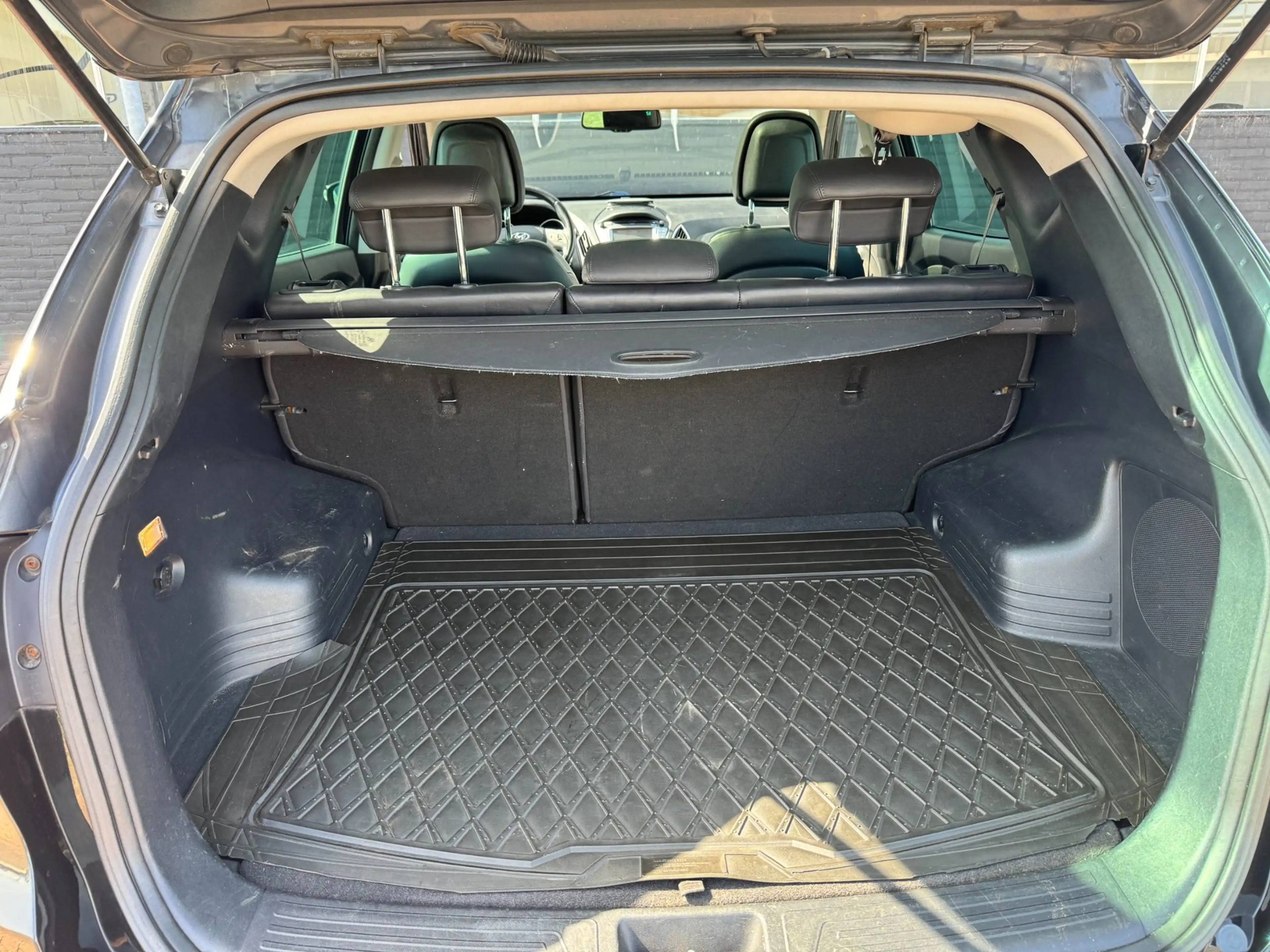 Hyundai iX35 2.0i i-Catcher **PANODAK + CAMERA + THAAK + KEYLES — photo 11