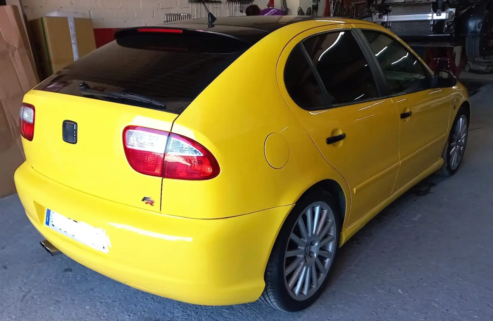 SEAT Leon León 1.9TDI Sport FR 150 Sport FR Giallo - 1