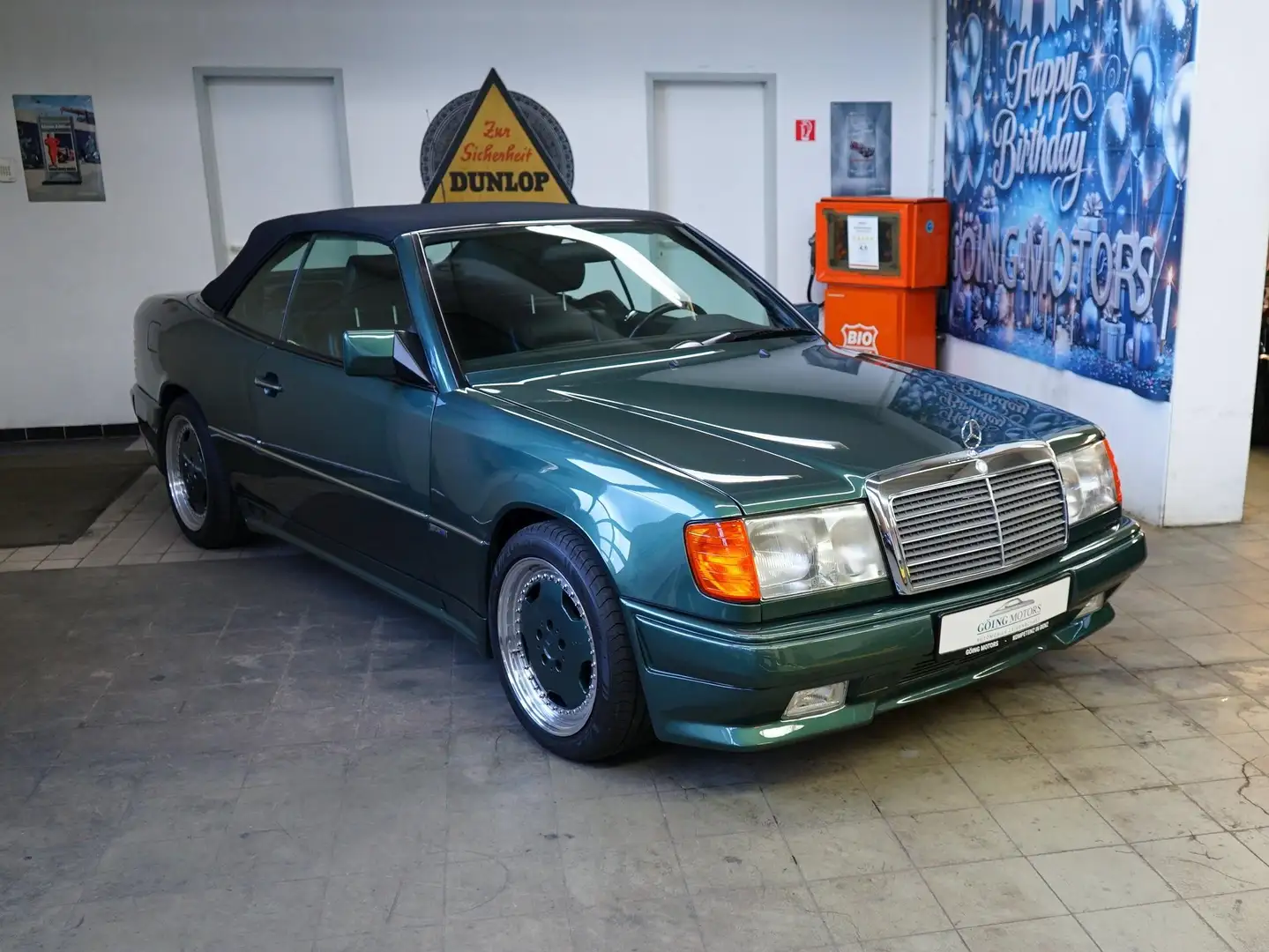 Mercedes-Benz Baureihe 124 300 CE-24 Sportline Cabrio mit AMG Paket Grün - 1