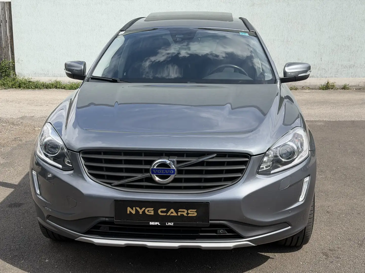 Volvo XC60 D4 Kinetic AWD Geartronic - 1