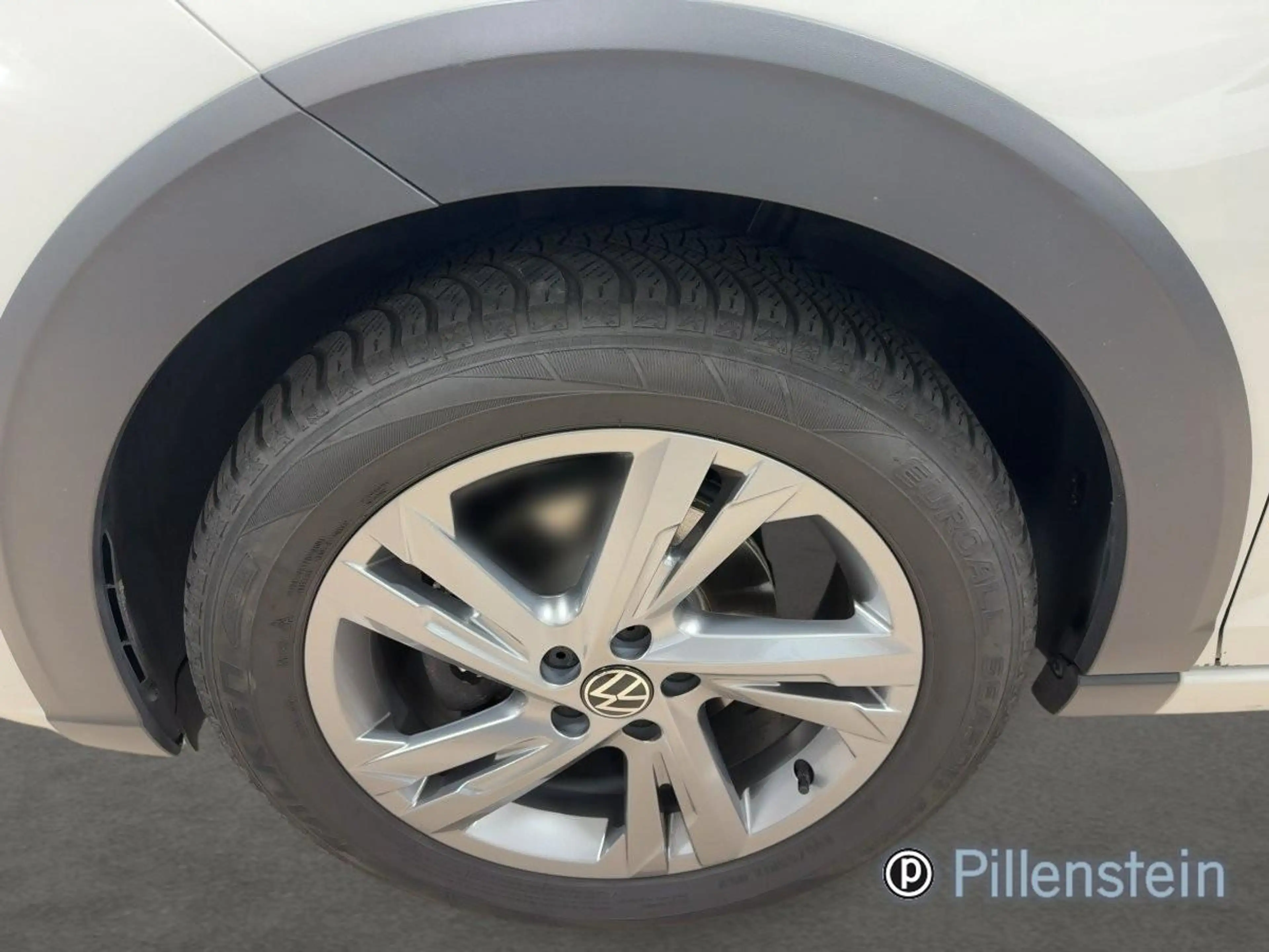 Volkswagen Taigo R-LINE 1.0 TSI MATRIX KAMERA APP-C. — photo 6