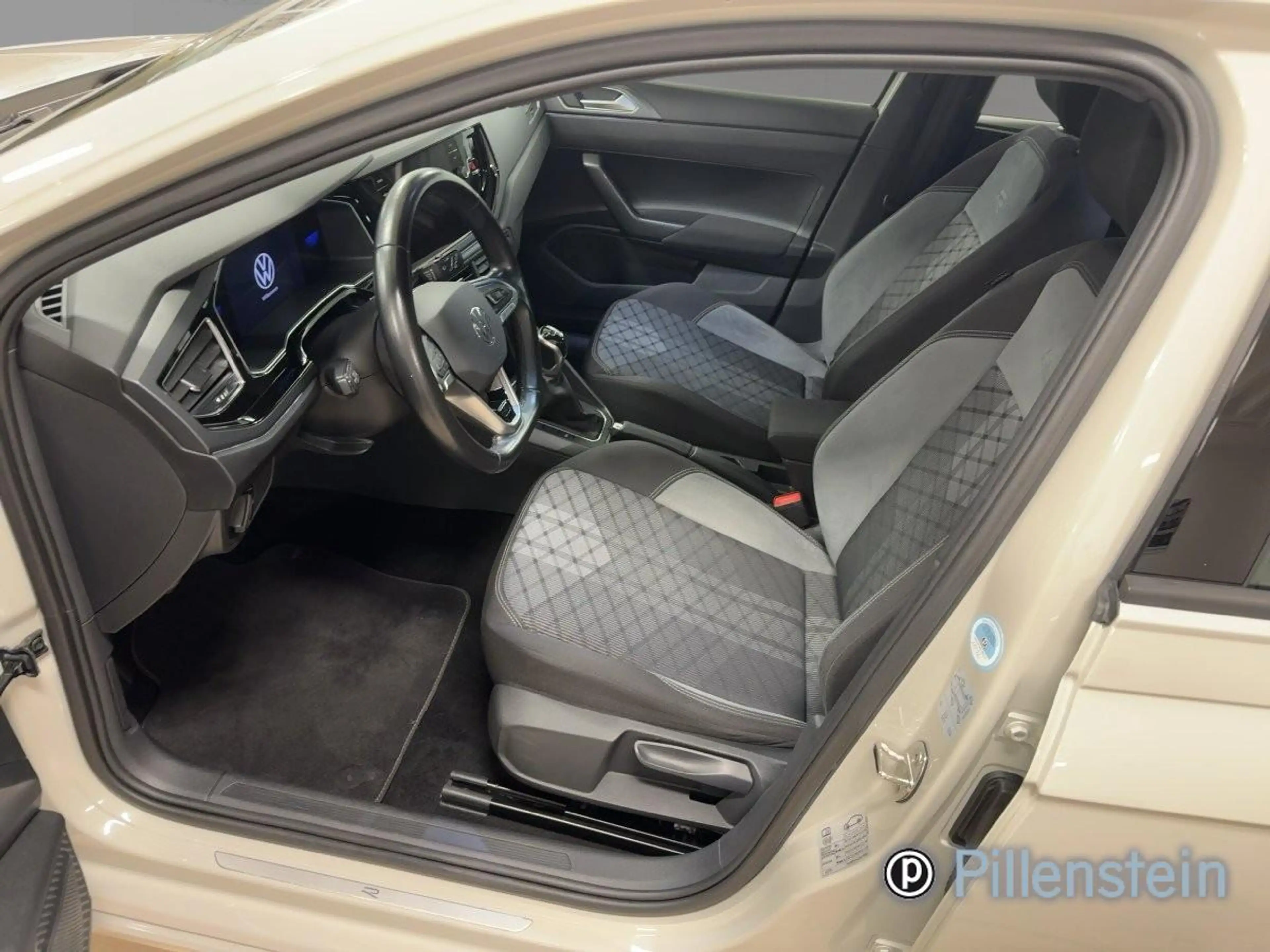 Volkswagen Taigo R-LINE 1.0 TSI MATRIX KAMERA APP-C. — photo 7