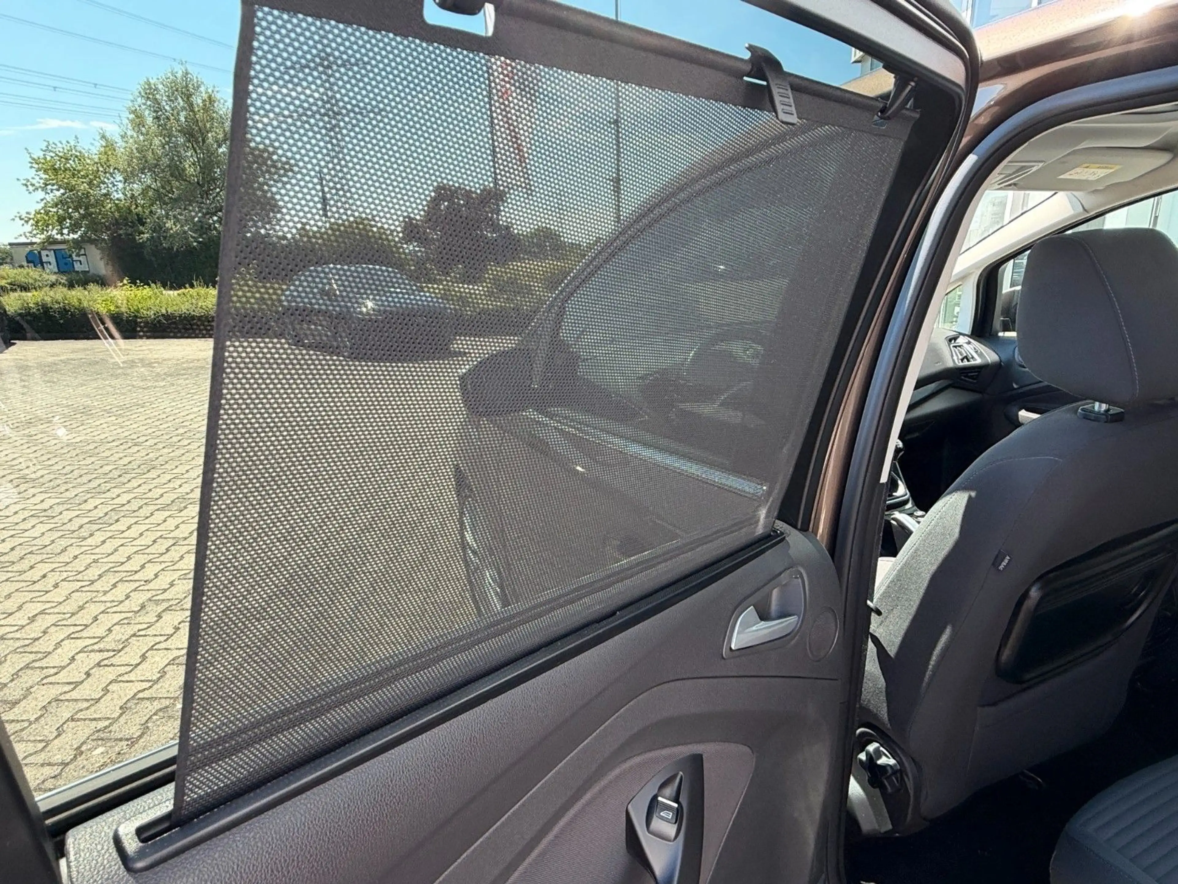 Ford C-Max C-MAX Titanium — photo 11