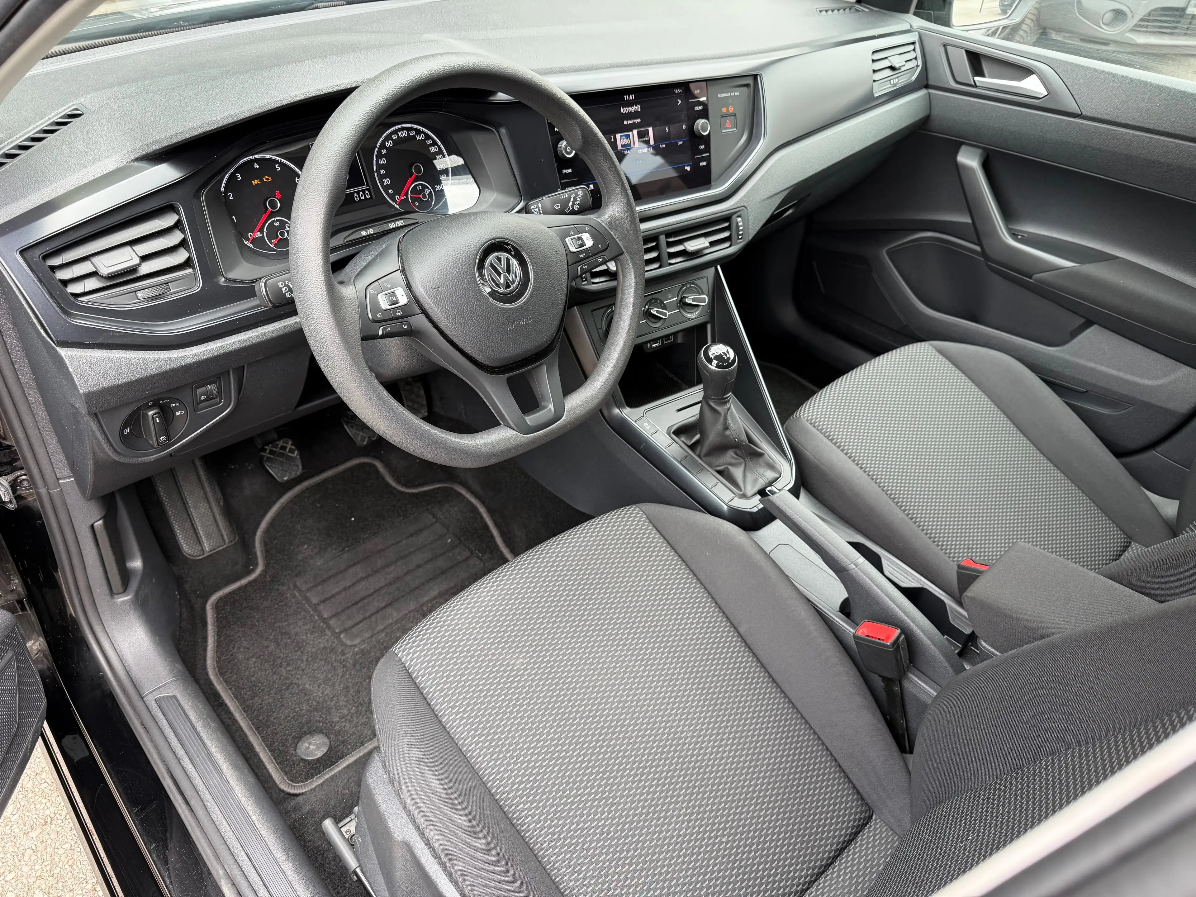 Volkswagen Polo 1,0 beats //NUR 62.000 km// — photo 8