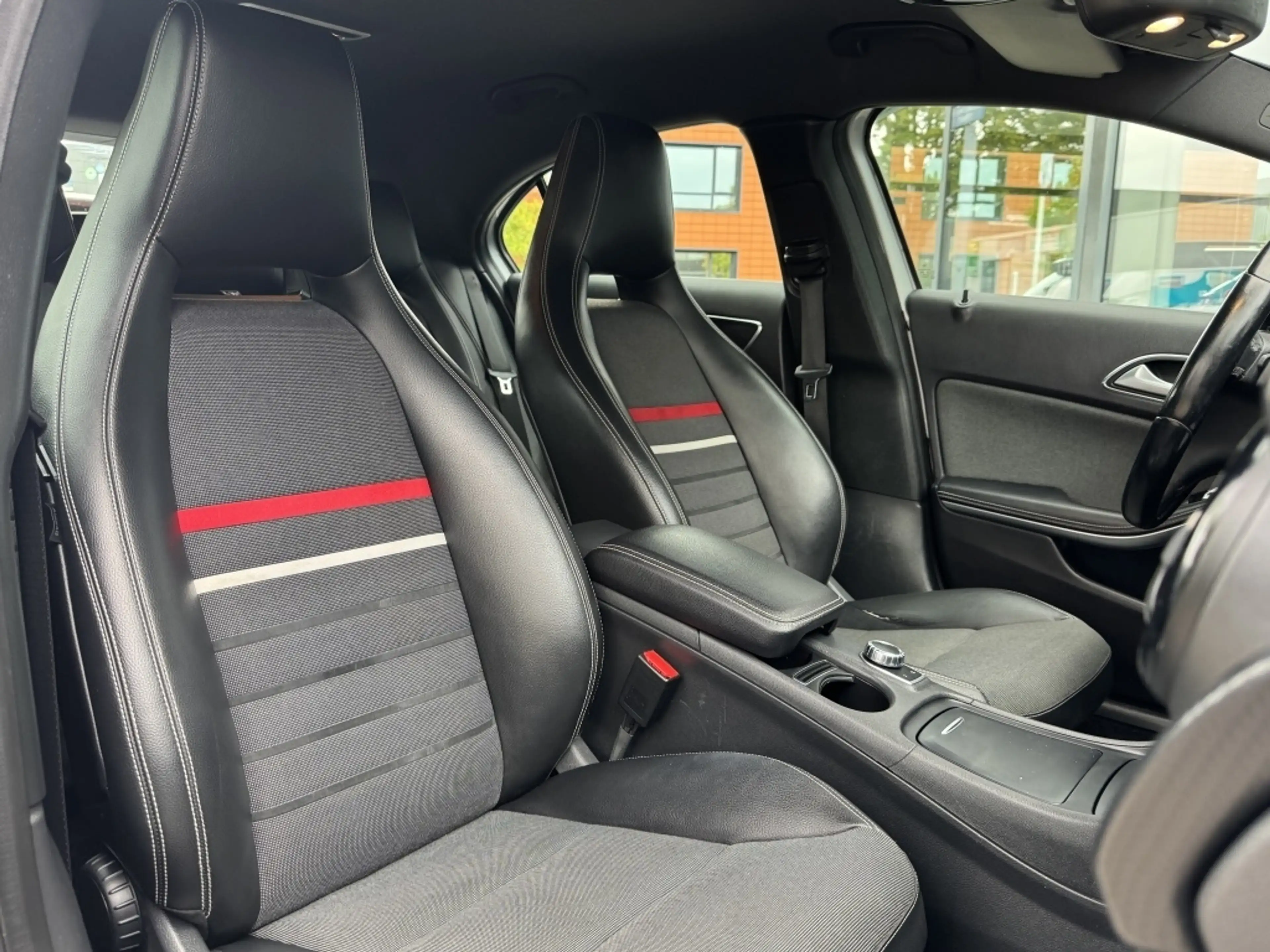 Mercedes-Benz A 180 Ambition — photo 8