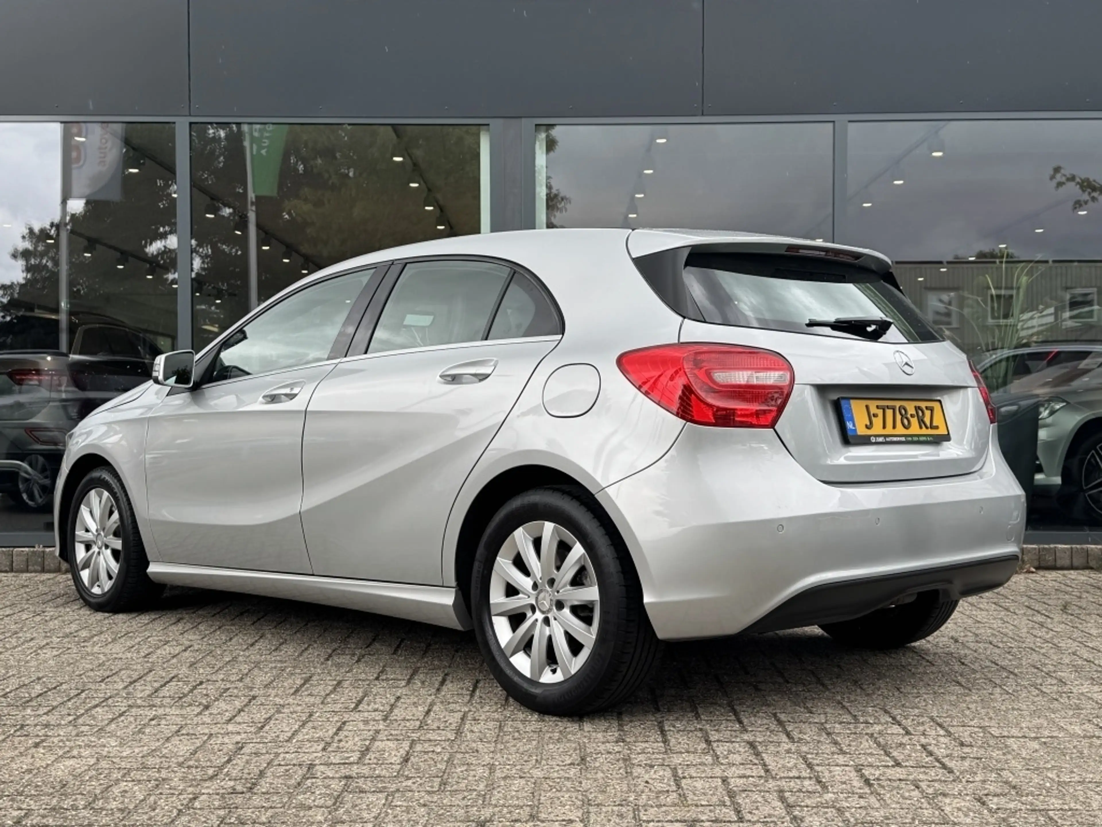 Mercedes-Benz A 180 Ambition — photo 4