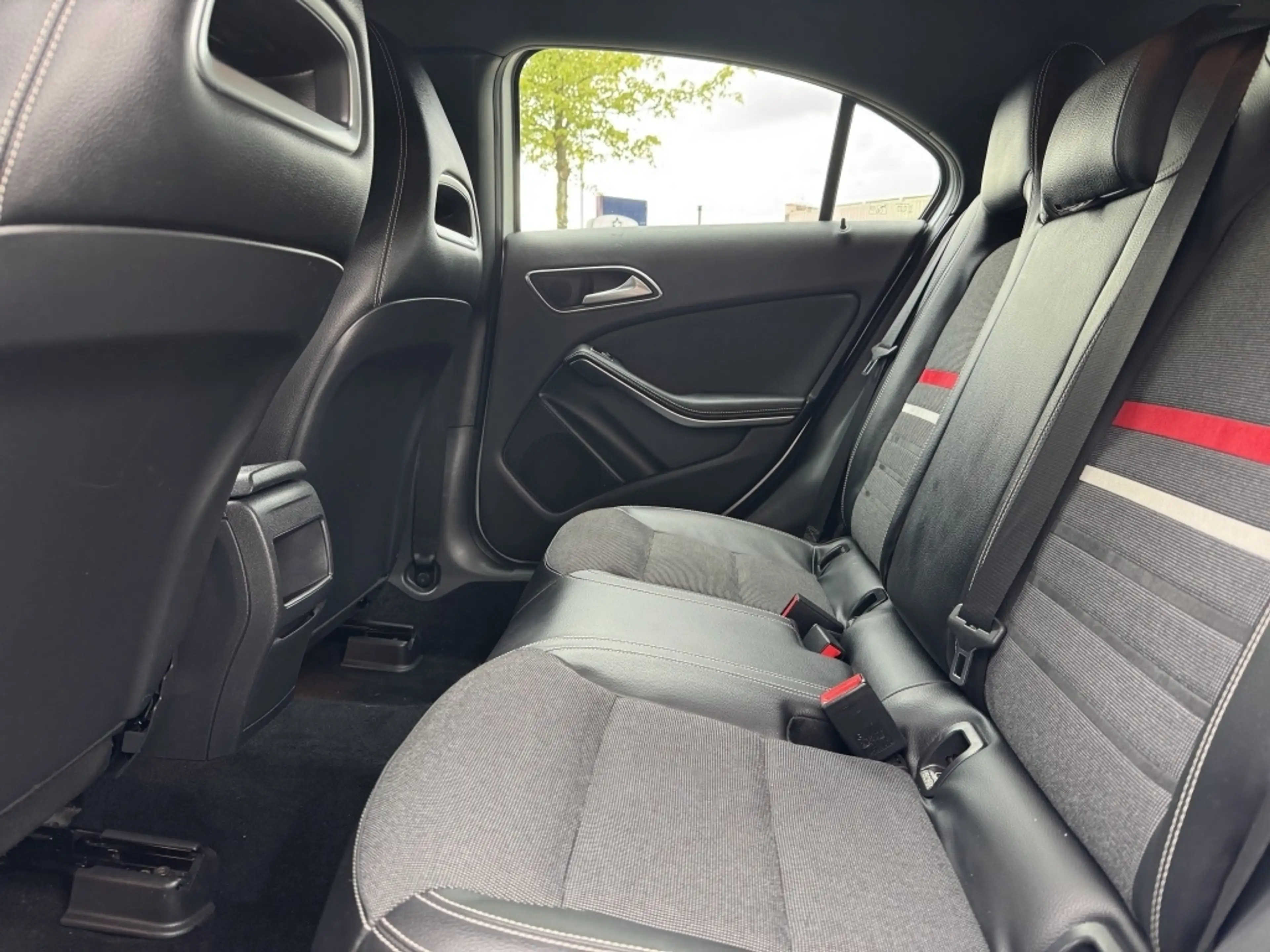 Mercedes-Benz A 180 Ambition — photo 9