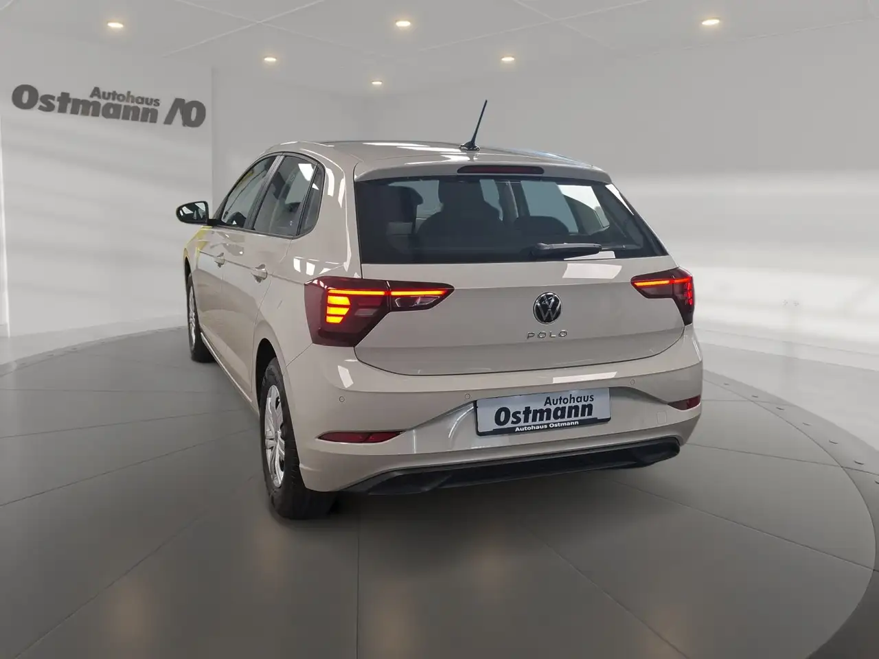 Volkswagen Polo VI 1.0 Facelift LED PDC SpurH Virtual 2