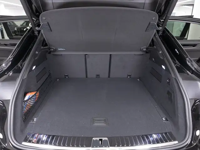Porsche Cayenne E-Hybrid Coupé Black Edition Ansicht 39