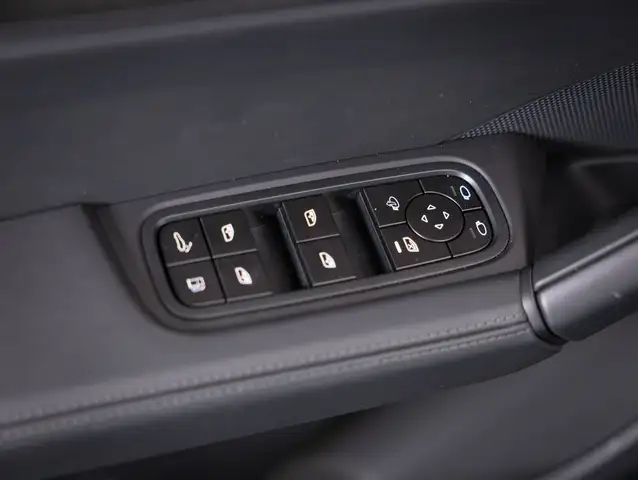 Porsche Cayenne E-Hybrid Coupé Black Edition Ansicht 16