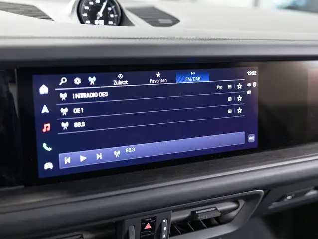 Porsche Cayenne E-Hybrid Coupé Black Edition Ansicht 30