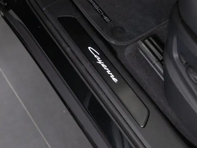 Porsche Cayenne E-Hybrid Coupé Black Edition Ansicht 20