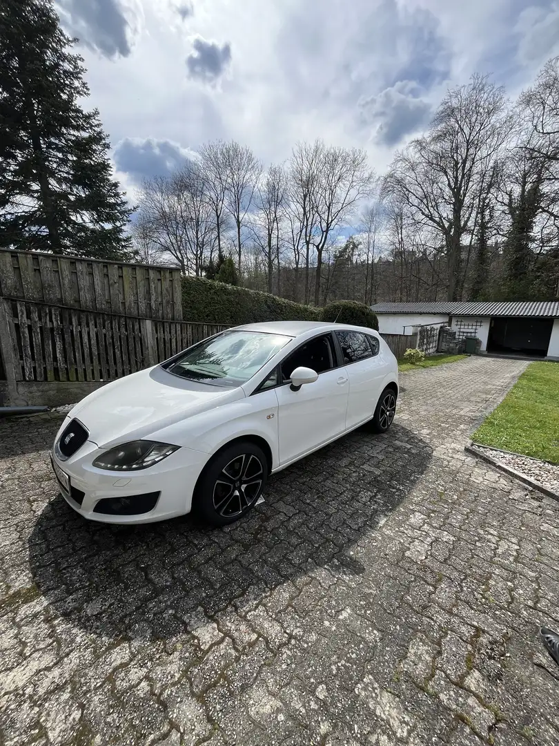 SEAT Leon 1.4 Reference Weiß - 2