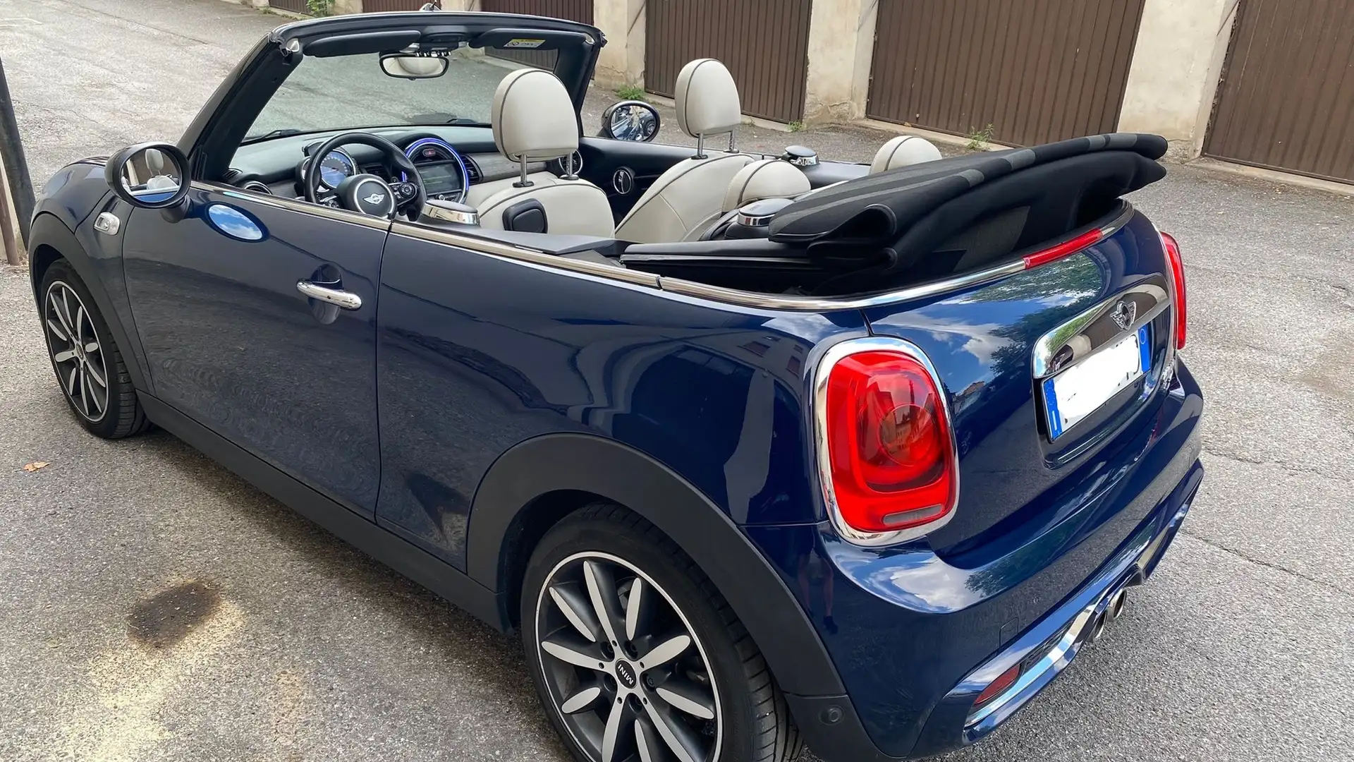 MINI Cooper SD Cabrio 2.0 Hype auto - 2