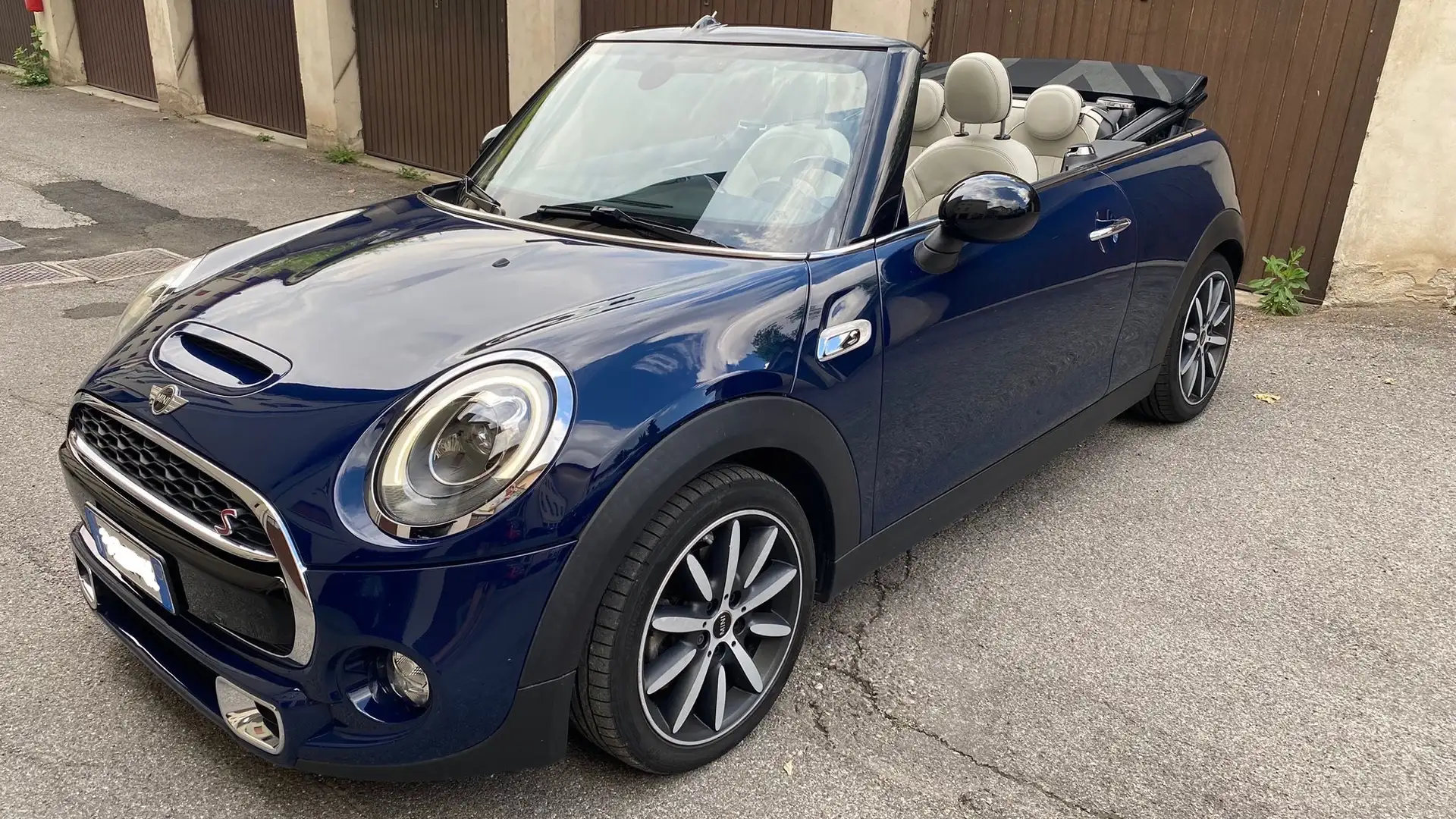 MINI Cooper SD Cabrio 2.0 Hype auto - 1