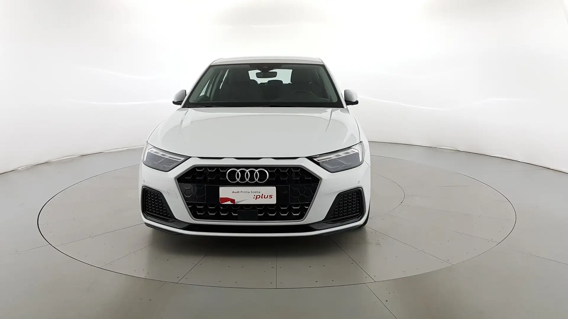 Audi A1 SB 30 1.0 tfsi Admired s-tronic Bianco - 2