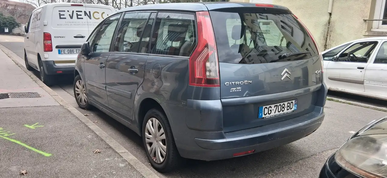 Citroen C4 Picasso HDi 110 FAP Airdream Pack Dynamique BMP6