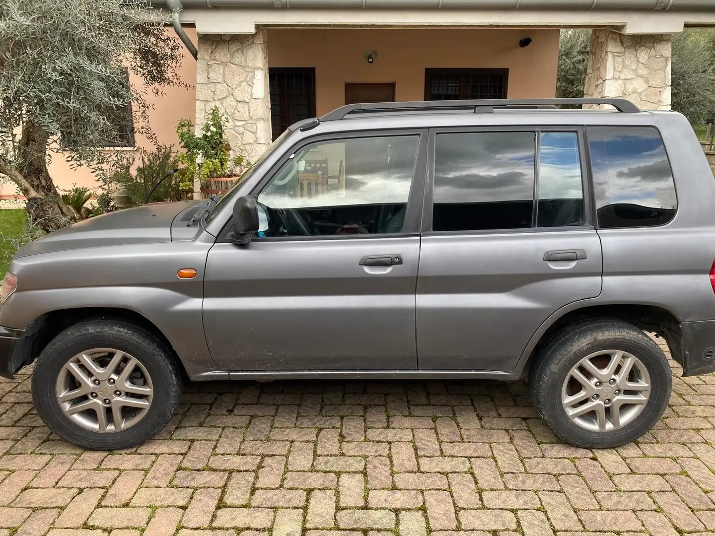 Mitsubishi Pajero Pinin - 2