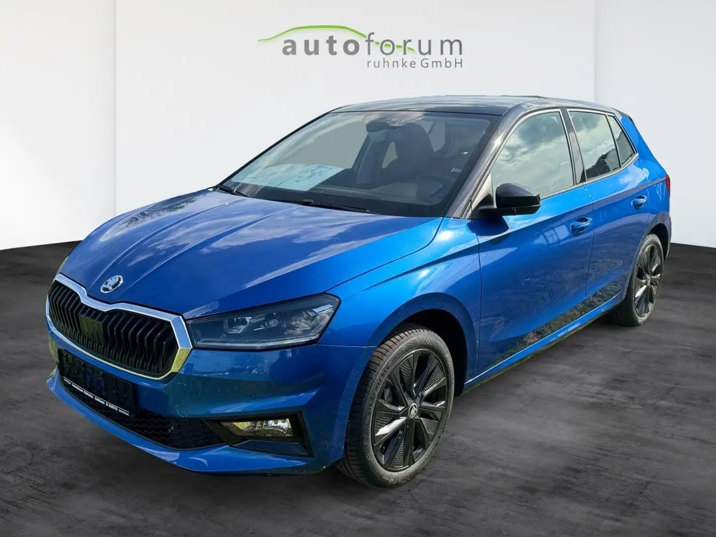 Skoda Fabia 1.5 TSI 150PS Lenkradheizung Voll LED Blauw - 1