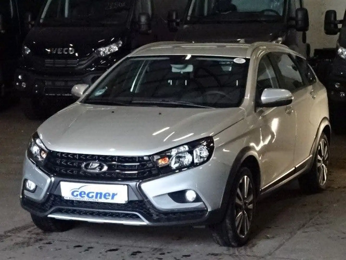 Lada Vesta SW Cross Klima SHZ Tempomat Argent - 2