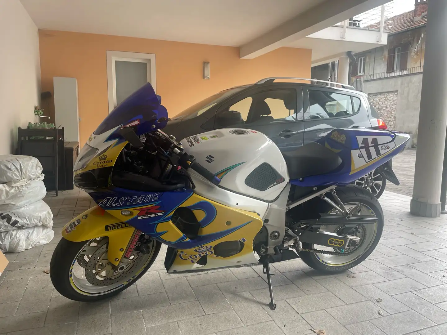 Suzuki GSX-R 600 Yellow - 2