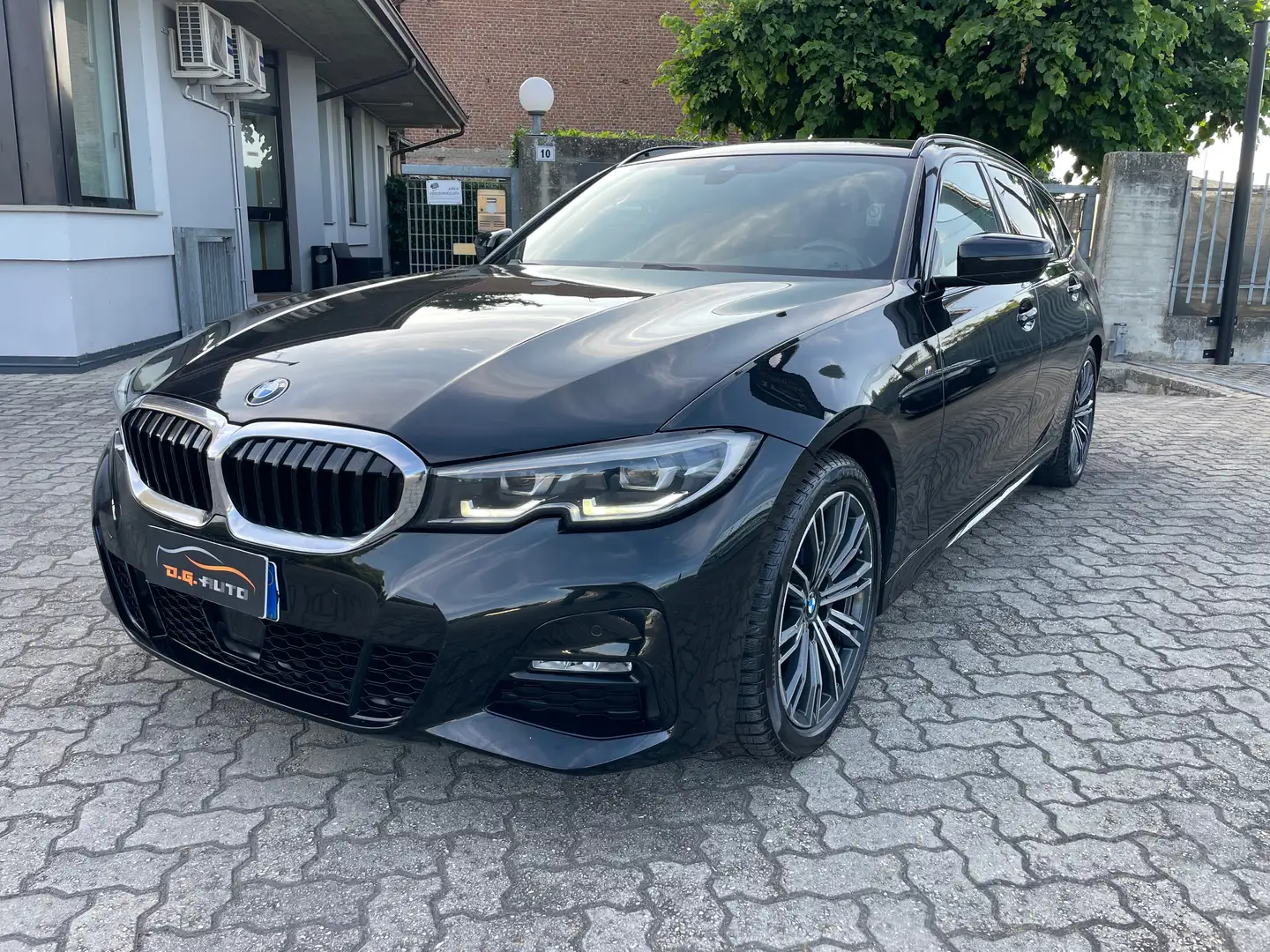 BMW 320 320d Touring mhev 48V Msport auto Noir - 1