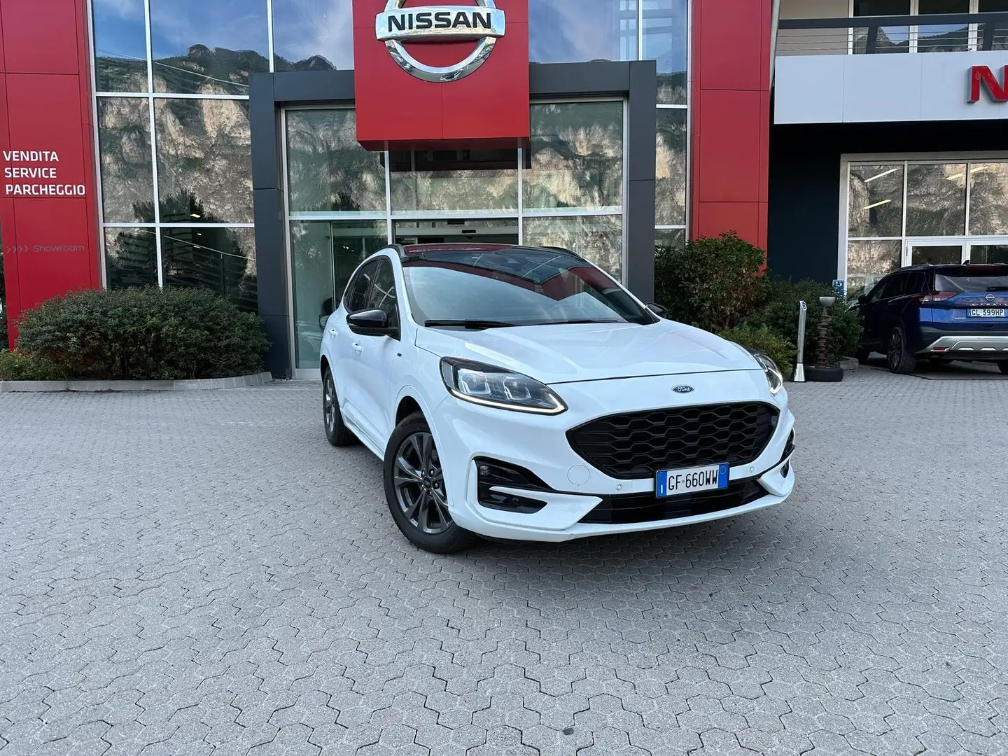 Ford Kuga Kuga III 2020 1.5 ecoblue ST-Line X 2wd 120cv auto Bianco - 1