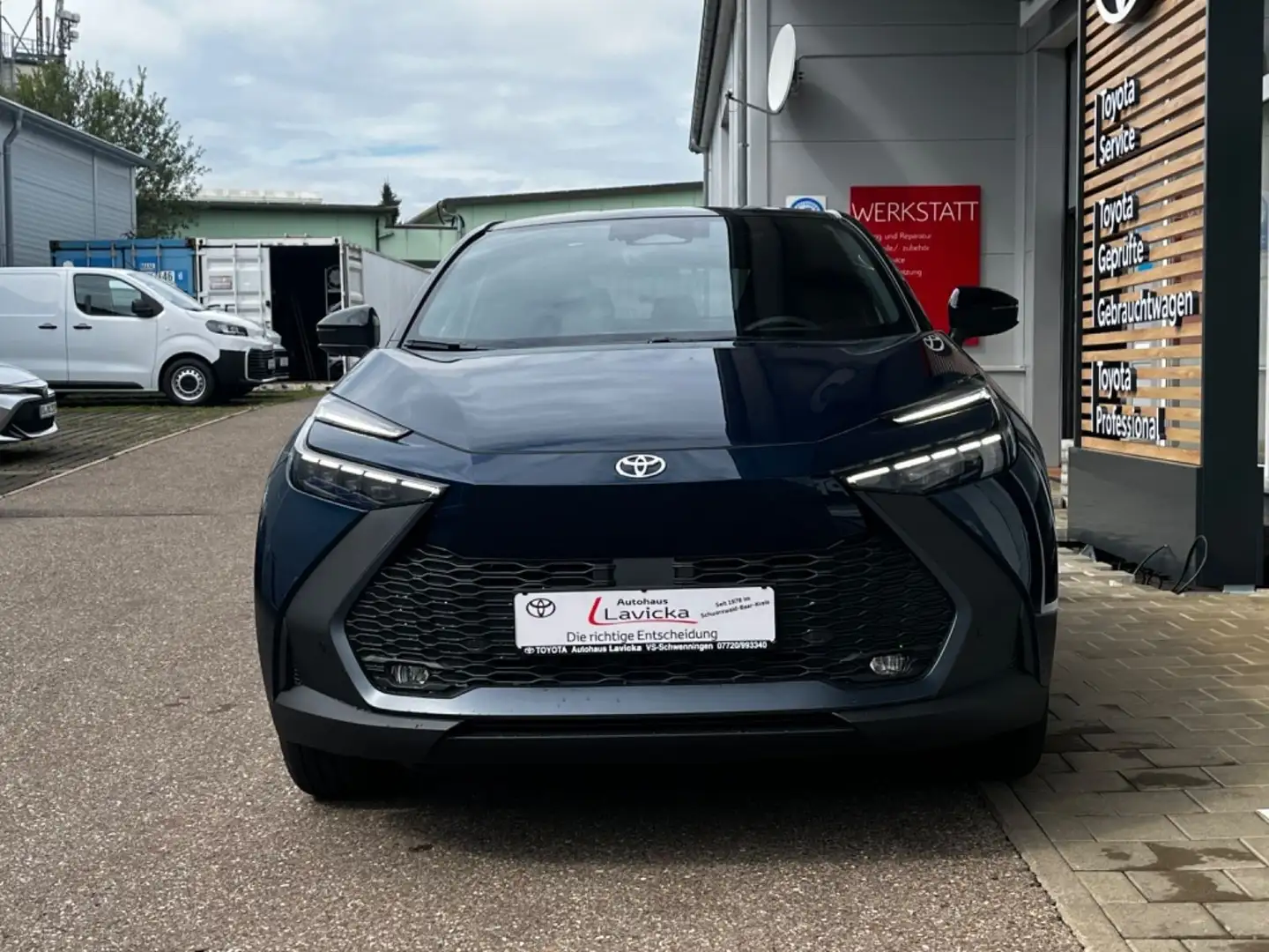 Toyota C-HR 2.0-l-VVT-i Plug-in Hybrid Teamplayer Blau - 2