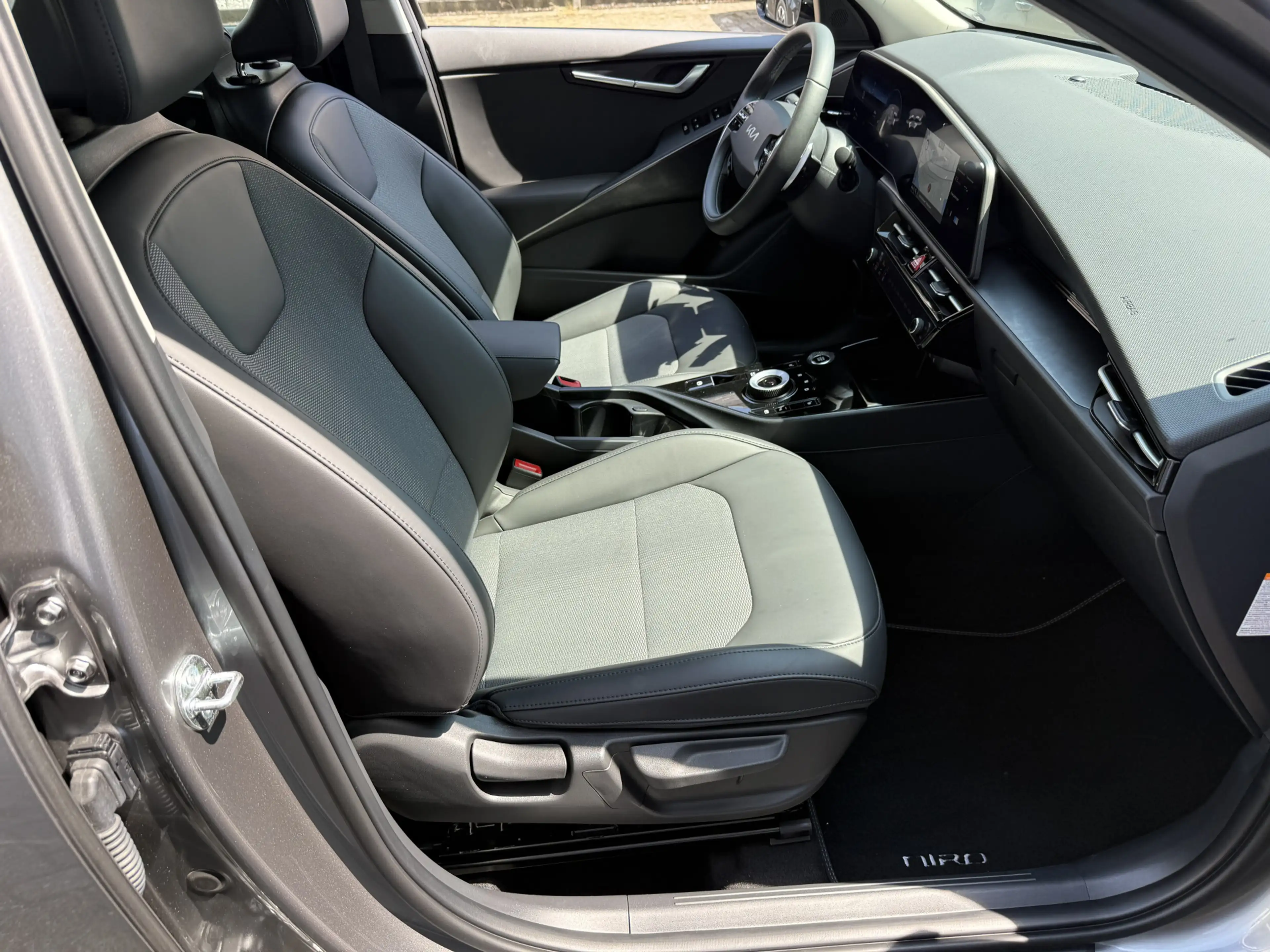 Kia Niro 1.6 GDi Hybrid DynamicLine Navi Camera Pdc — photo 20