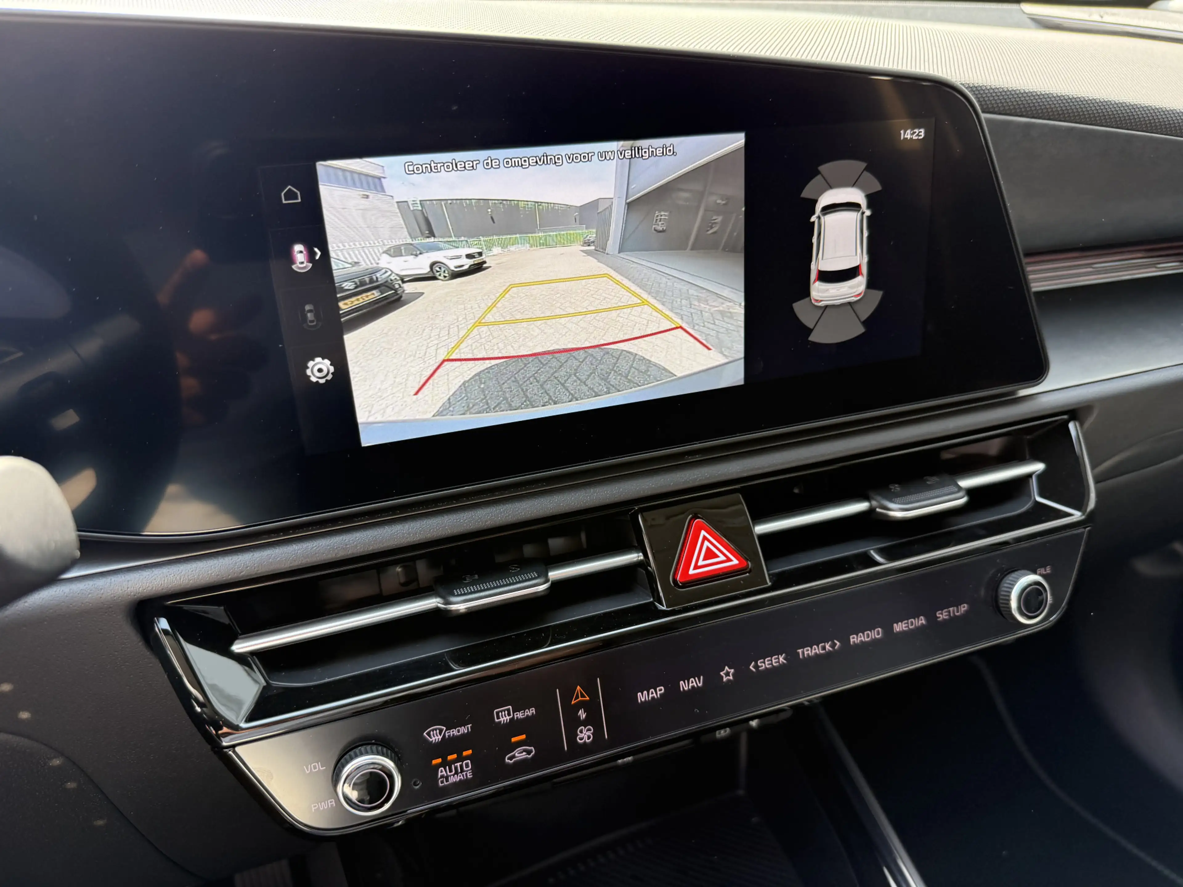 Kia Niro 1.6 GDi Hybrid DynamicLine Navi Camera Pdc — photo 17
