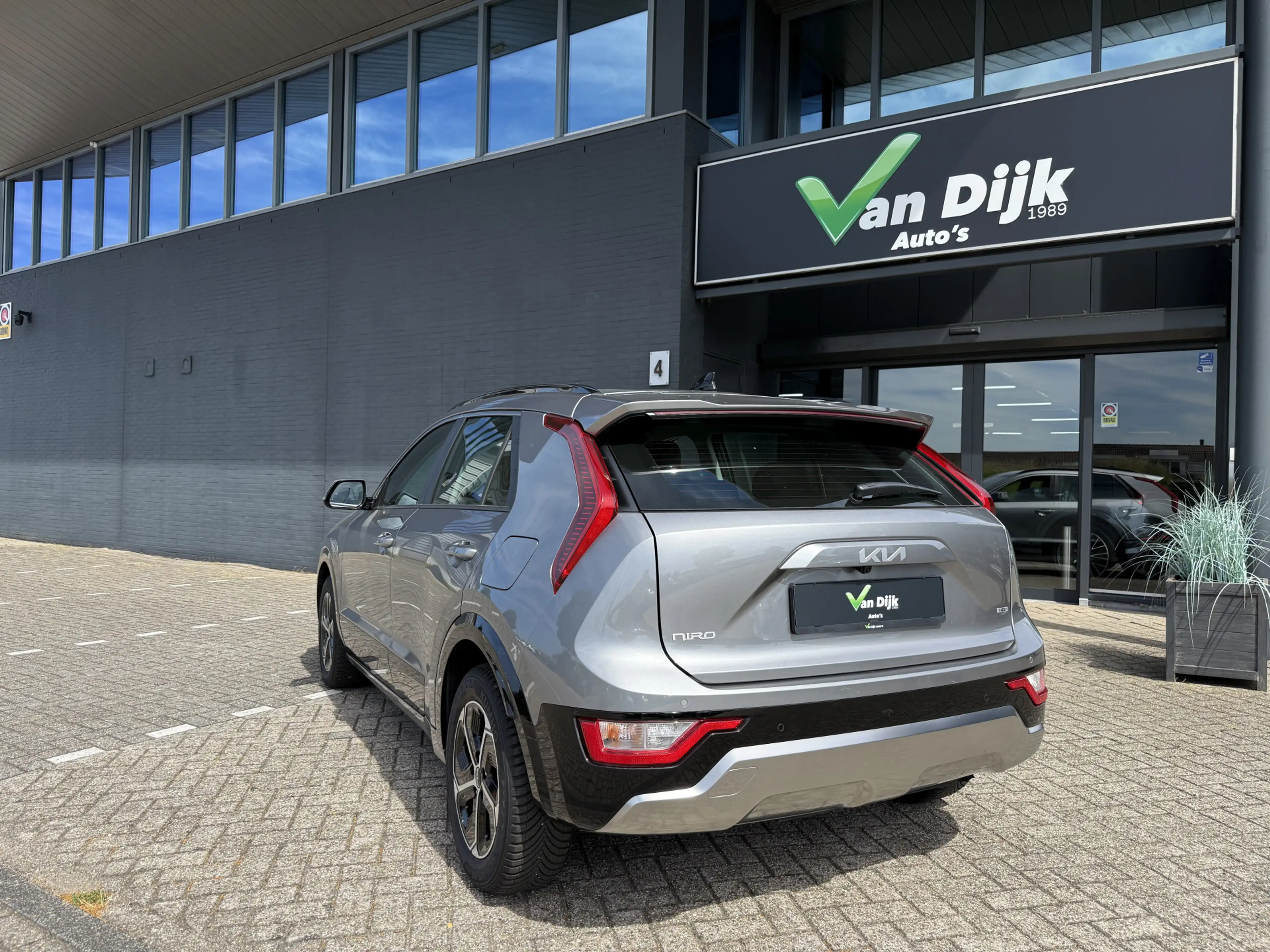 Kia Niro 1.6 GDi Hybrid DynamicLine Navi Camera Pdc — photo 2