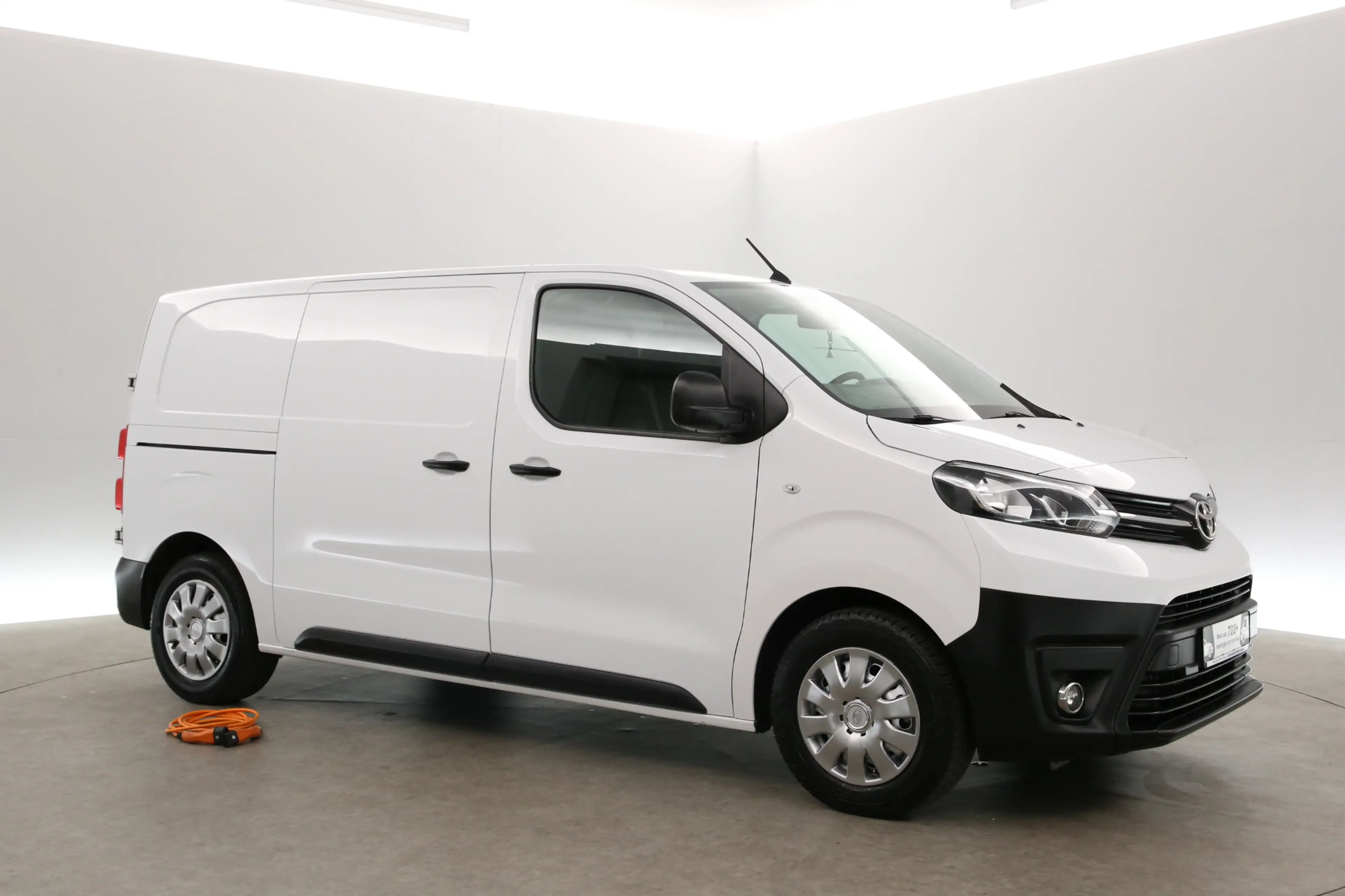 Toyota Proace Elektrisch 75 kWh L2H1 | Snelladen | SOH 93% | Air — photo 6