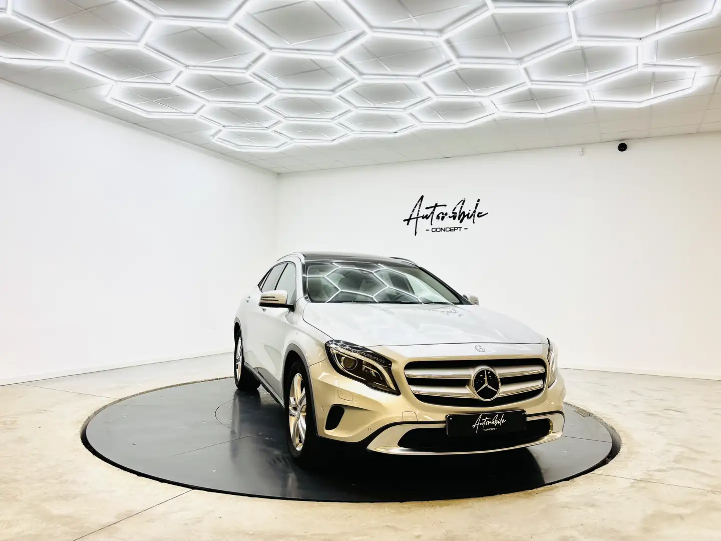 Mercedes-Benz GLA 220 ✅1AN GARANTIE✅PANO✅BOITE AUTO✅1ER PROPRIO Argent - 2