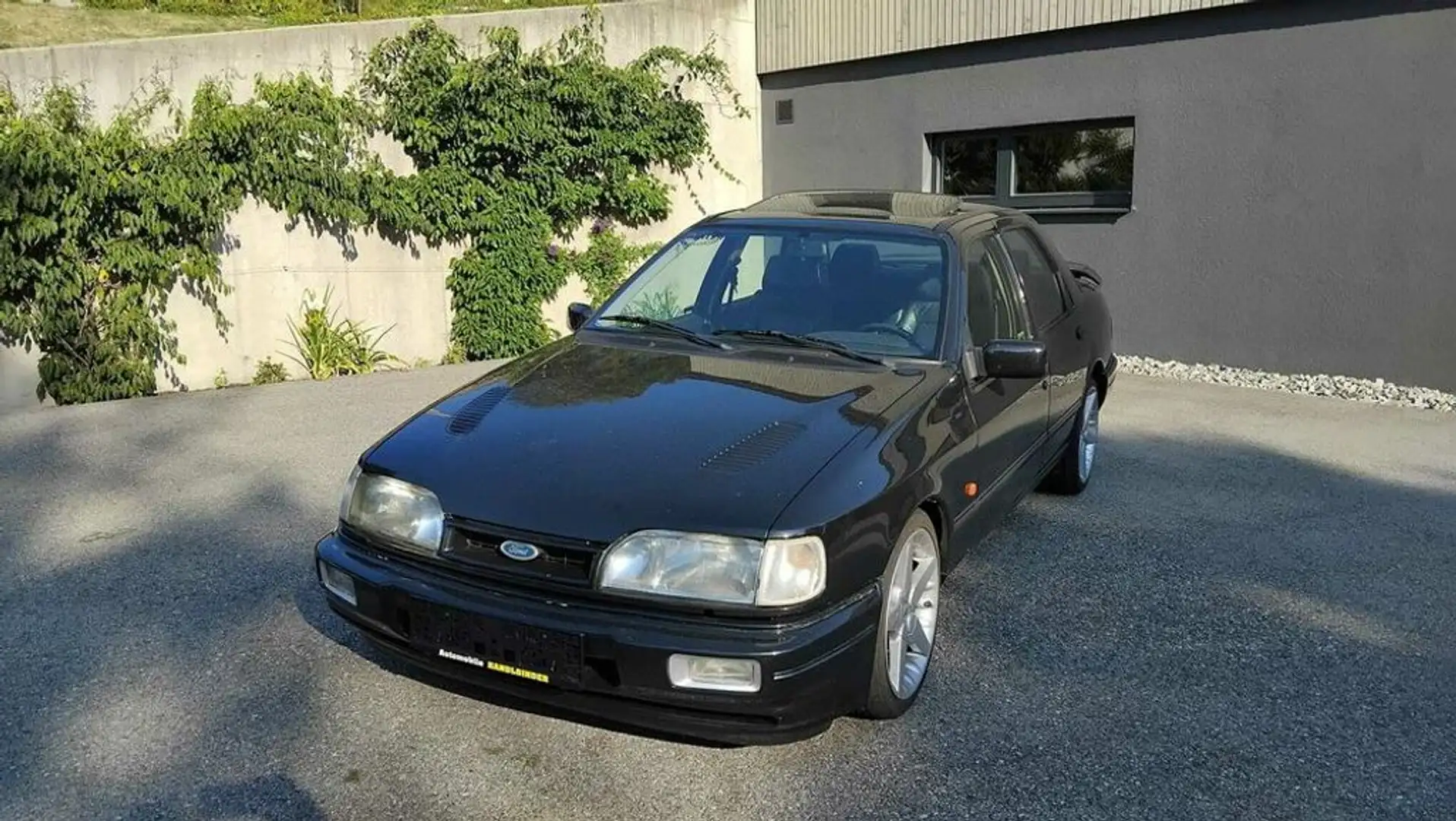 Ford Sierra Cosworth RS 4x4 Schwarz - 2