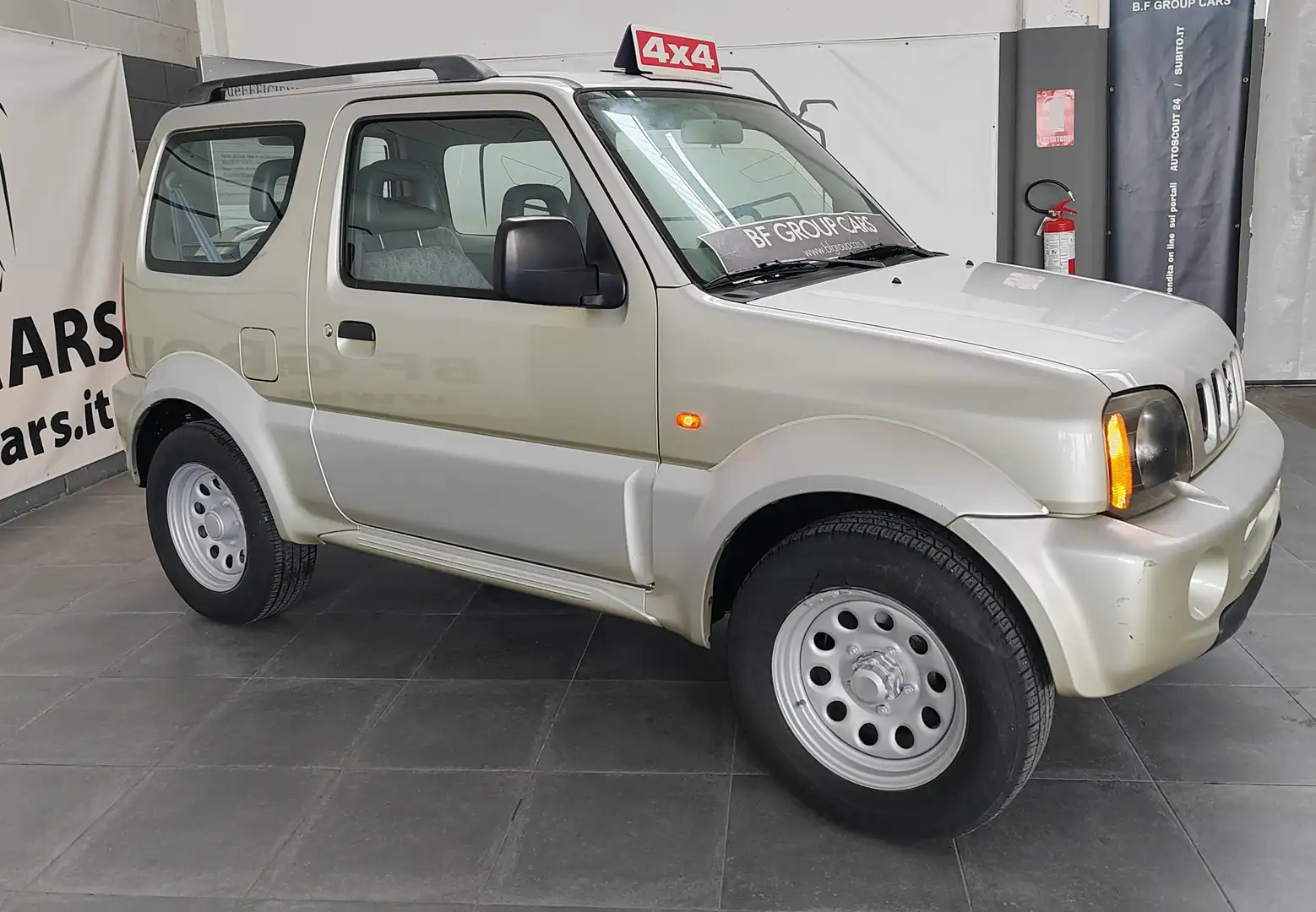 Suzuki Jimny 1.3 black limit 4wd*solo 80milakm* Beige - 2