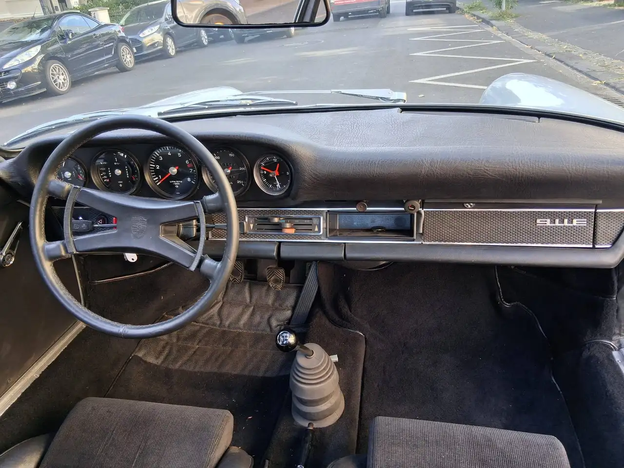 Porsche 911 Bild 14