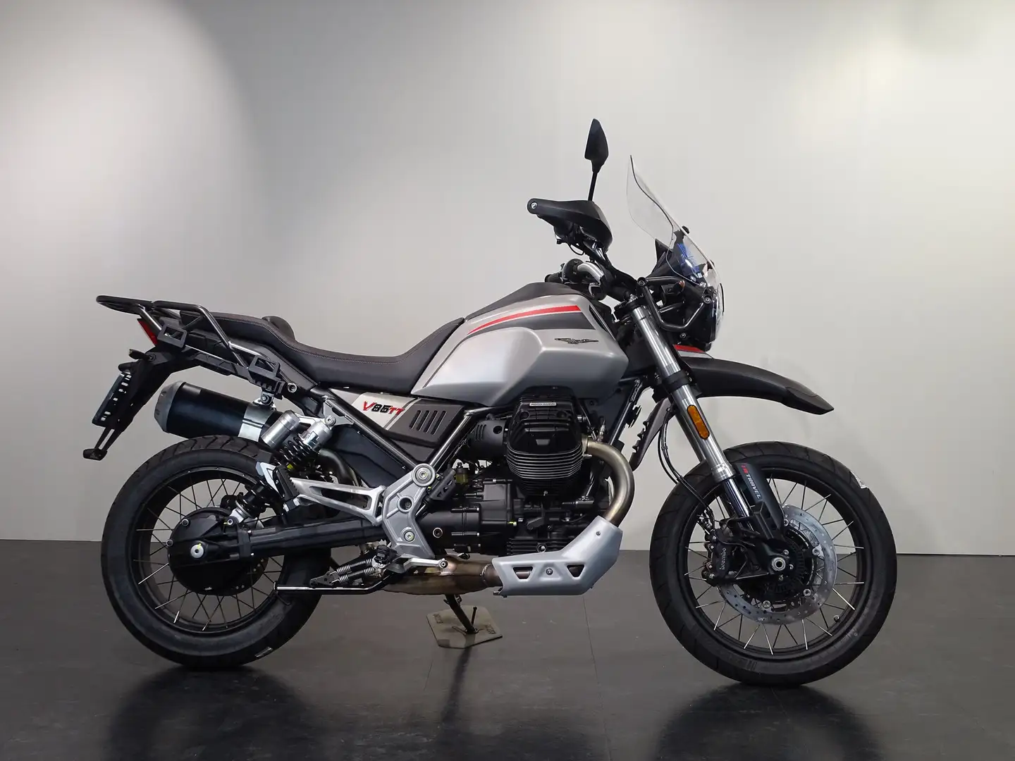 Moto Guzzi V 85 TT TRAVEL Grijs - 1