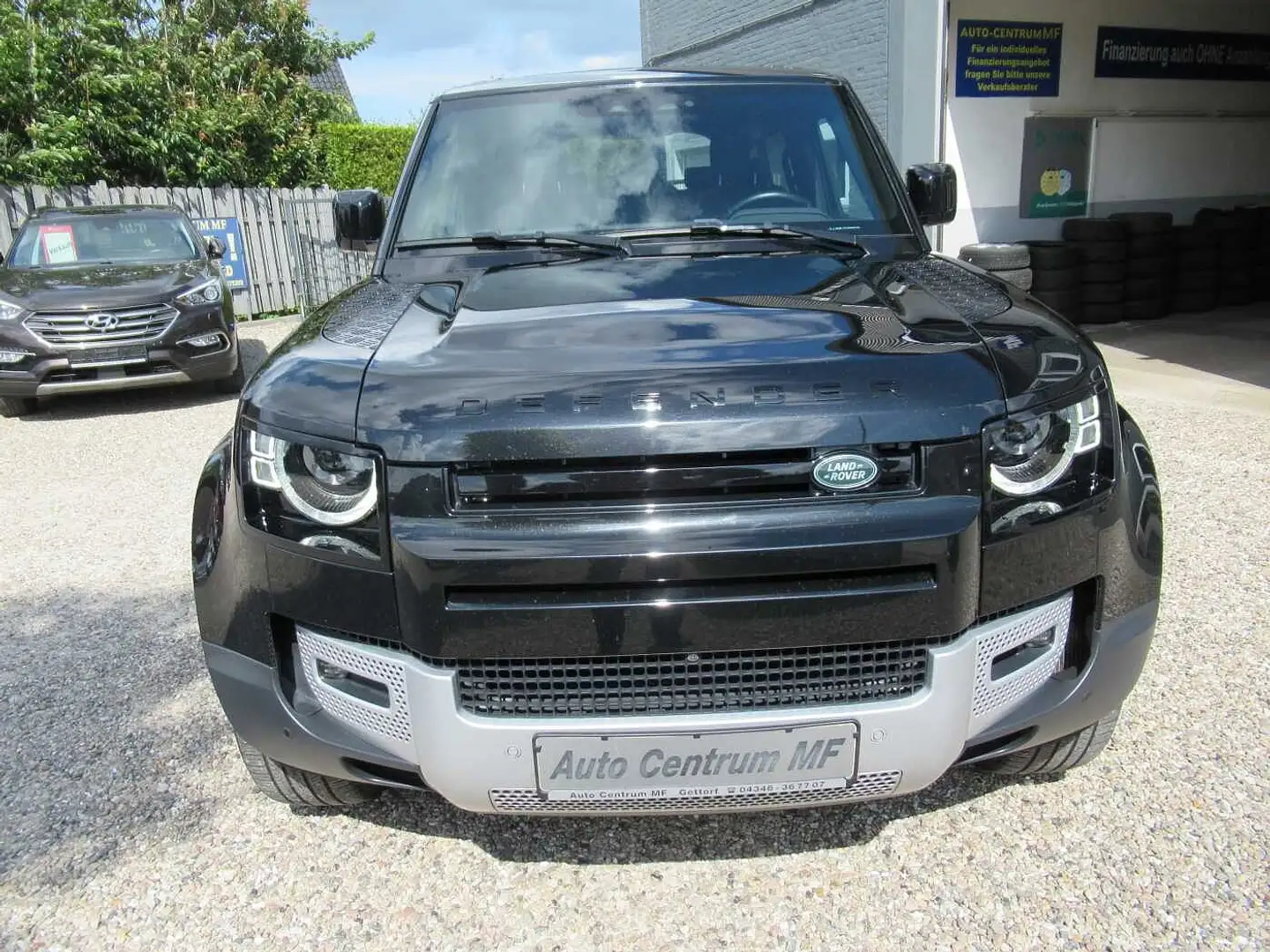 Land Rover Defender 90 S Schwarz - 2