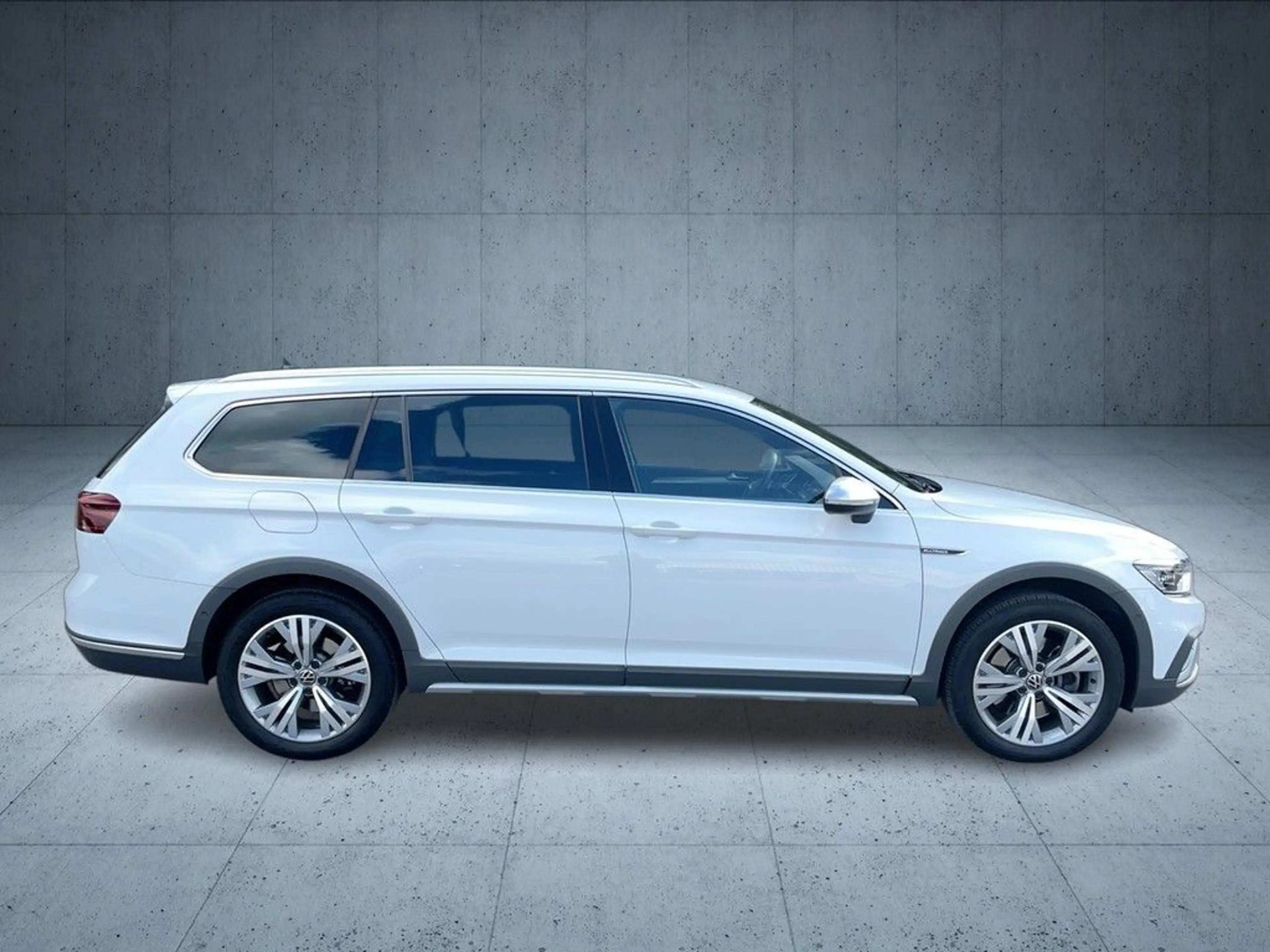 Volkswagen Passat Alltrack 2.0 TSI DSG 4Motion Navi IQ.Ligh — photo 8