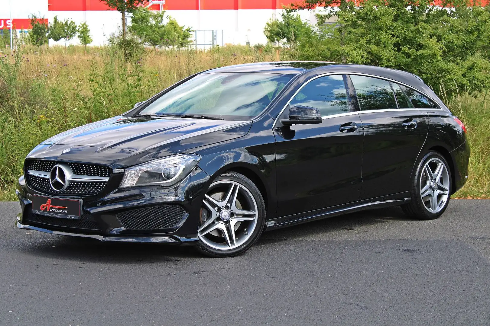 Mercedes-Benz CLA 220 *2x AMG-Paket/Leder/Xenon/Ambiente* Noir - 1