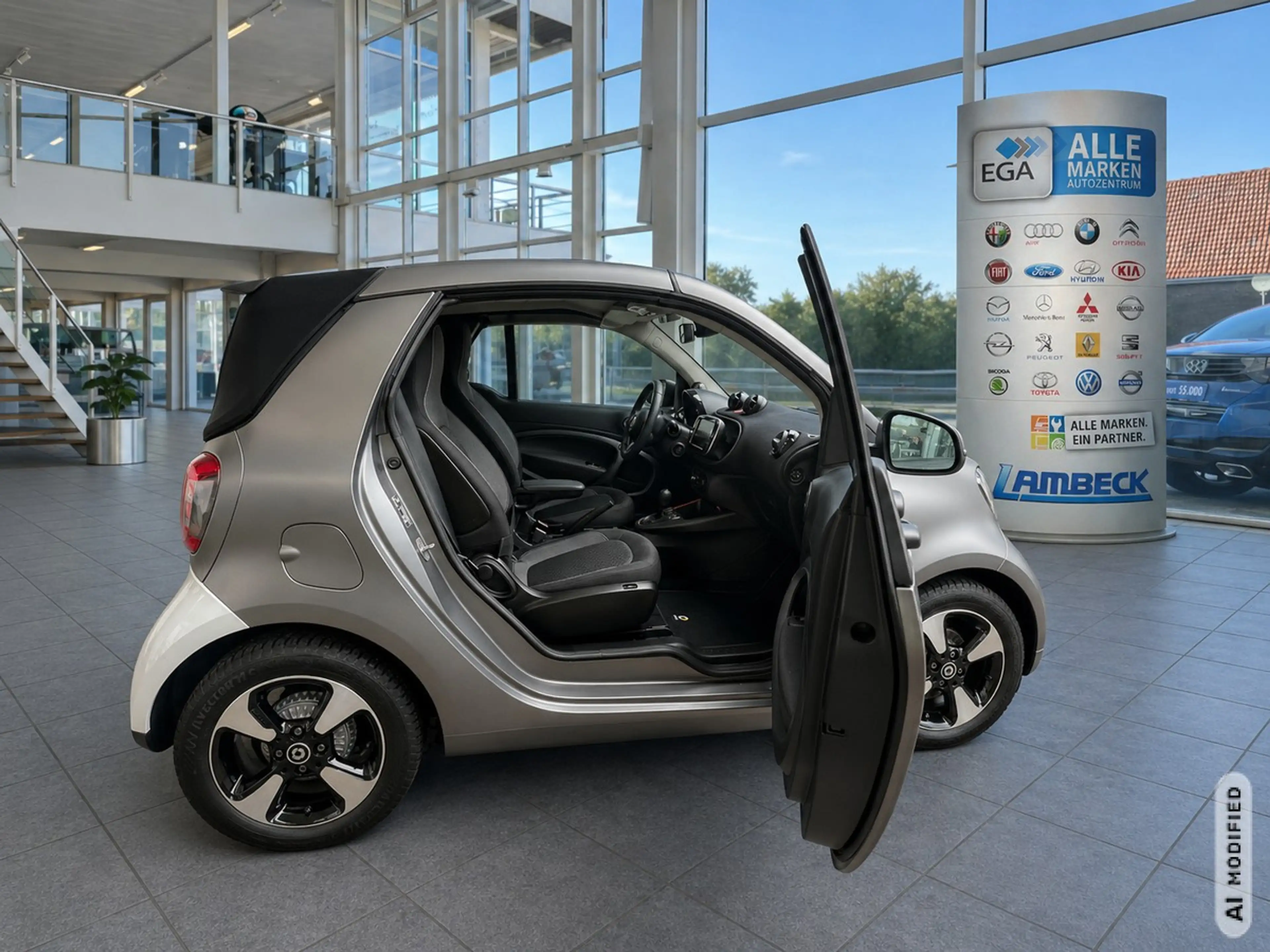 smart forTwo EQ cabrio*EXCLUSIVE*22kW*CAM*MEDIA*ALLW*LED*SHZ* — photo 3
