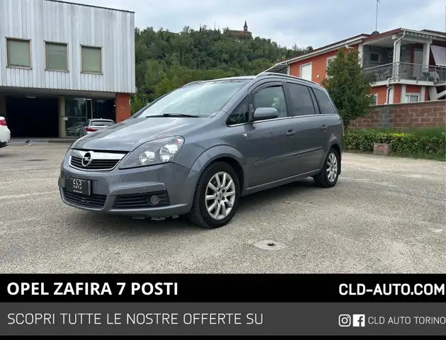2007 Opel Zafira in Grey for sale