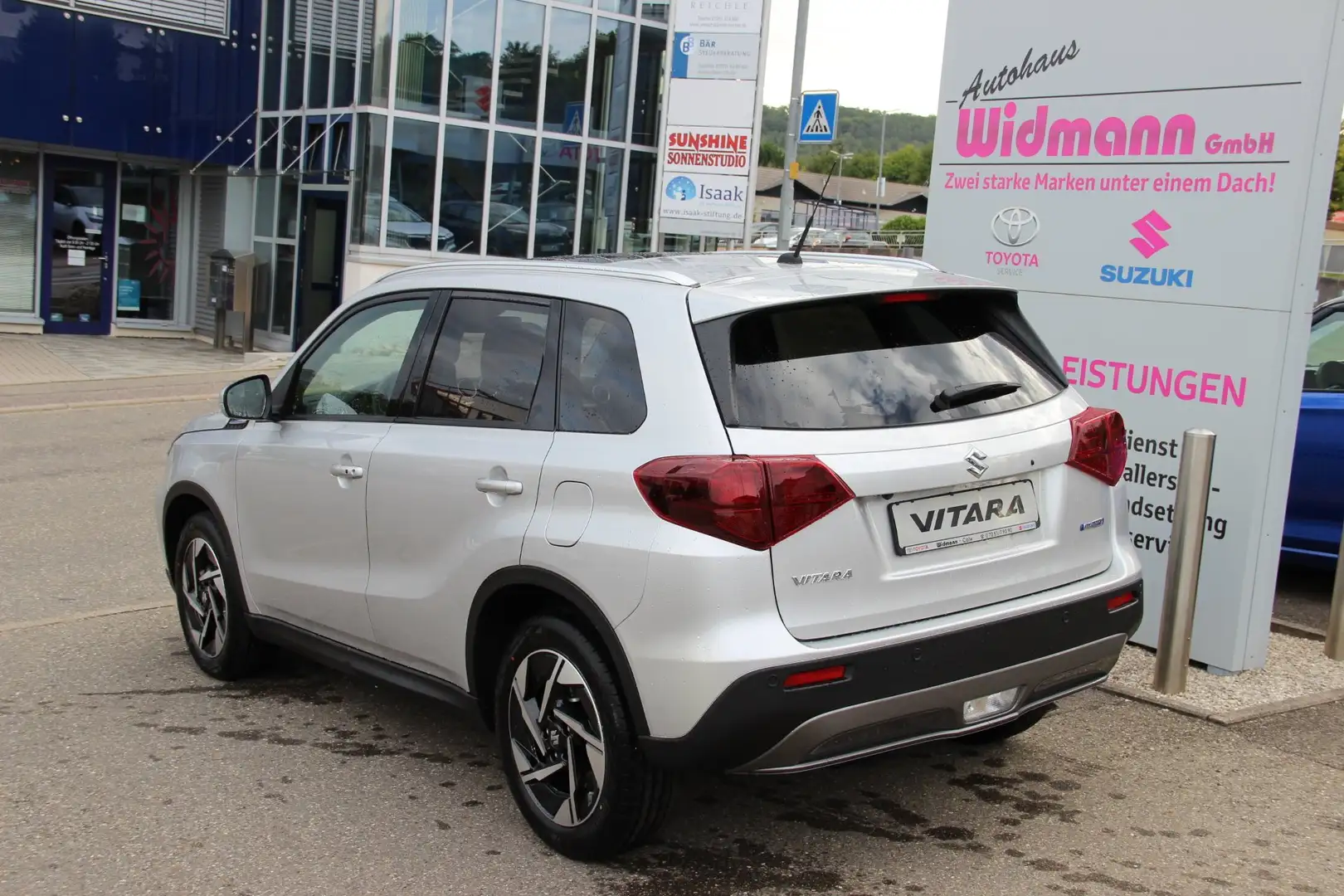 Suzuki Vitara 1.4 Hybrid Allgrip Comfort+ Navi Panoramadach Plateado - 2
