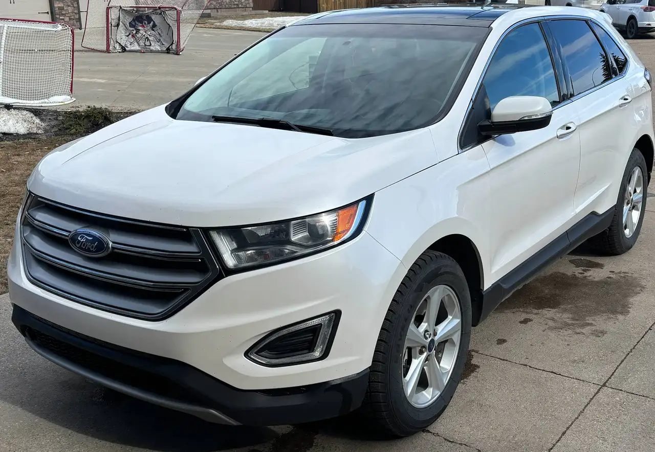 2016 Ford Edge