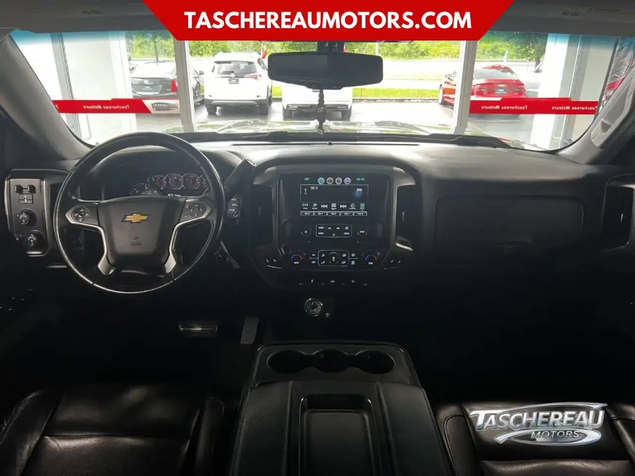 Chevrolet Silverado 1500 снимка Chevrolet Silverado 1500