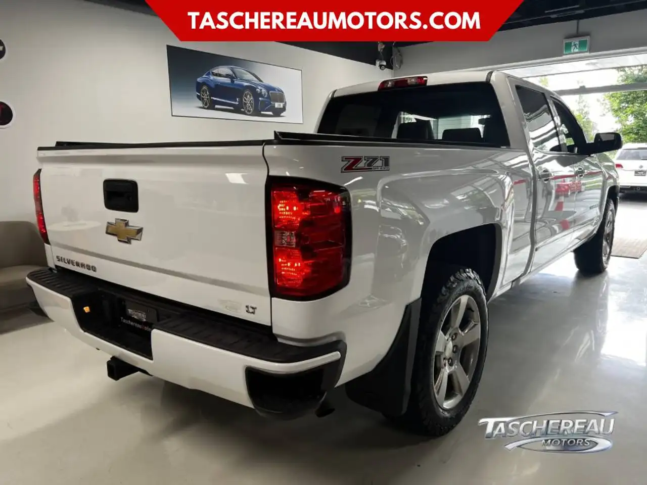 Chevrolet Silverado 1500 снимка Chevrolet Silverado 1500