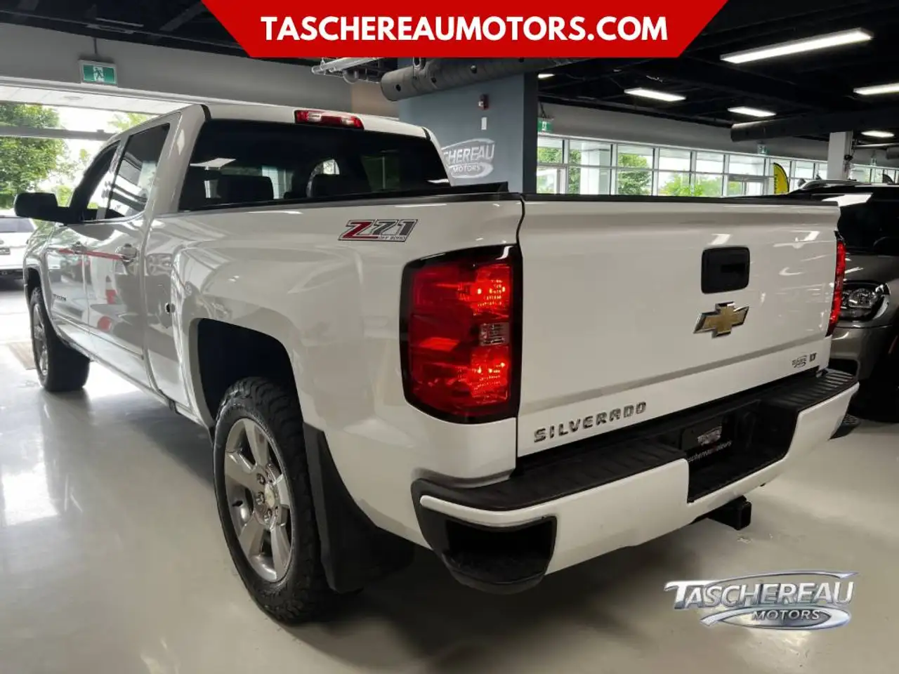 Chevrolet Silverado 1500 снимка Chevrolet Silverado 1500