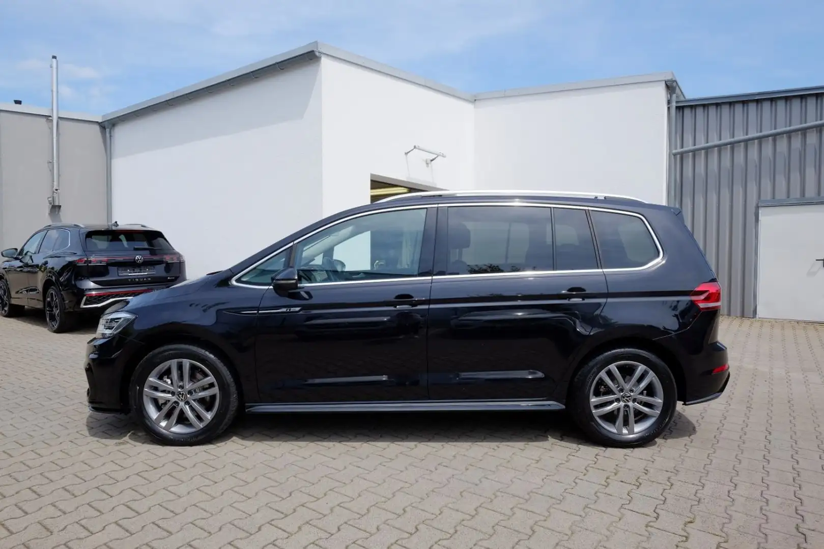 Volkswagen Touran 1.5 TSI DSG R-line/High Navi/LED/Keyl/Kam Noir - 2