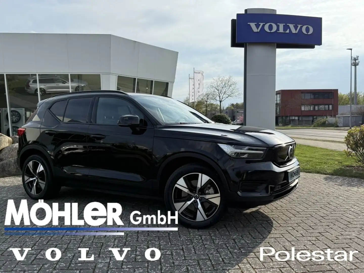 Volvo XC40 Recharge 78 kWh Twin Motor Plus Schwarz - 1